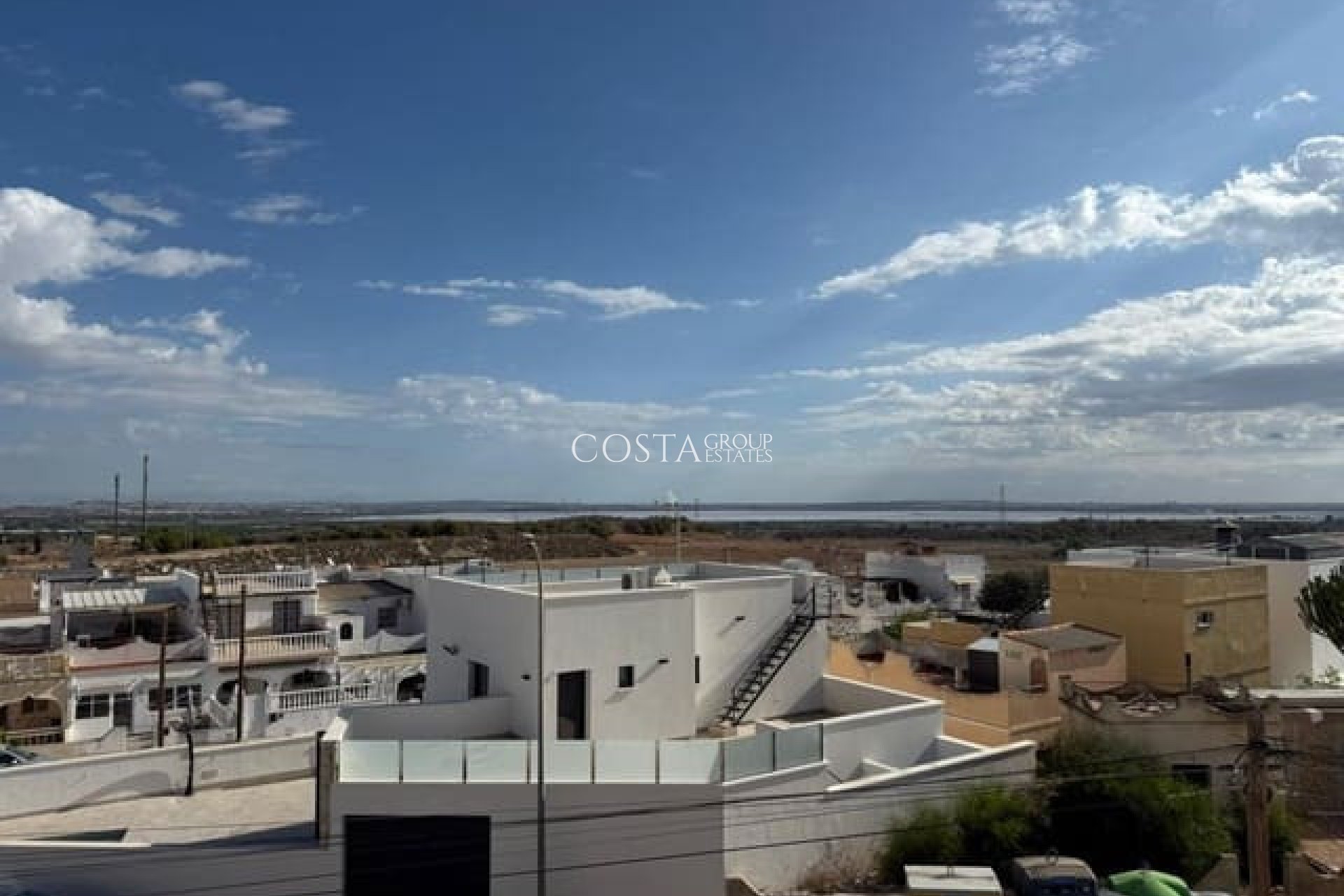 Wiederverkauf - Villa -
San Miguel de Salinas - San Miguel de Salinas Centro