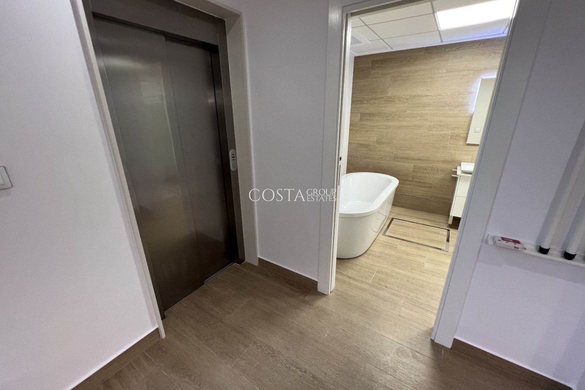 Wiederverkauf - Villa -
San Miguel de Salinas - San Miguel de Salinas Centro