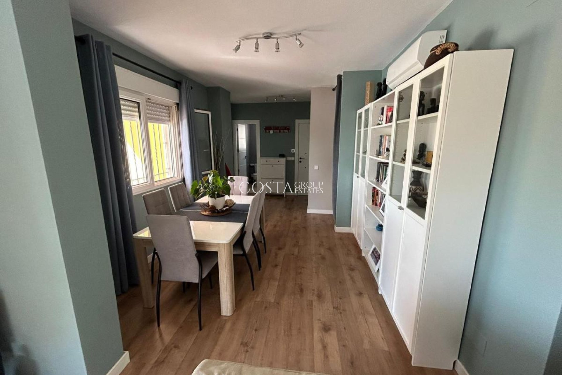 Wiederverkauf - Villa -
San Miguel de Salinas - San Miguel de Salinas Centro