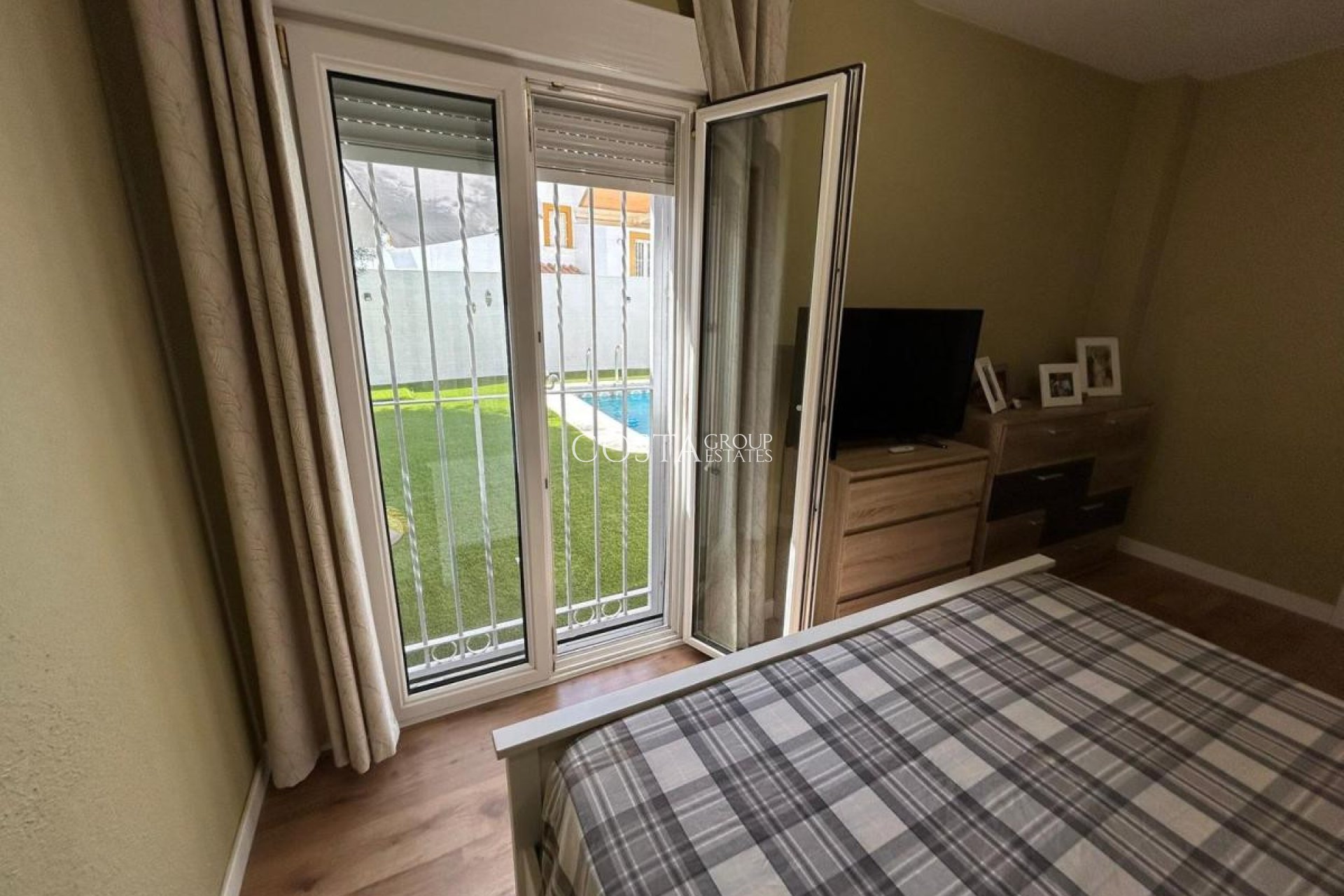 Wiederverkauf - Villa -
San Miguel de Salinas - San Miguel de Salinas Centro