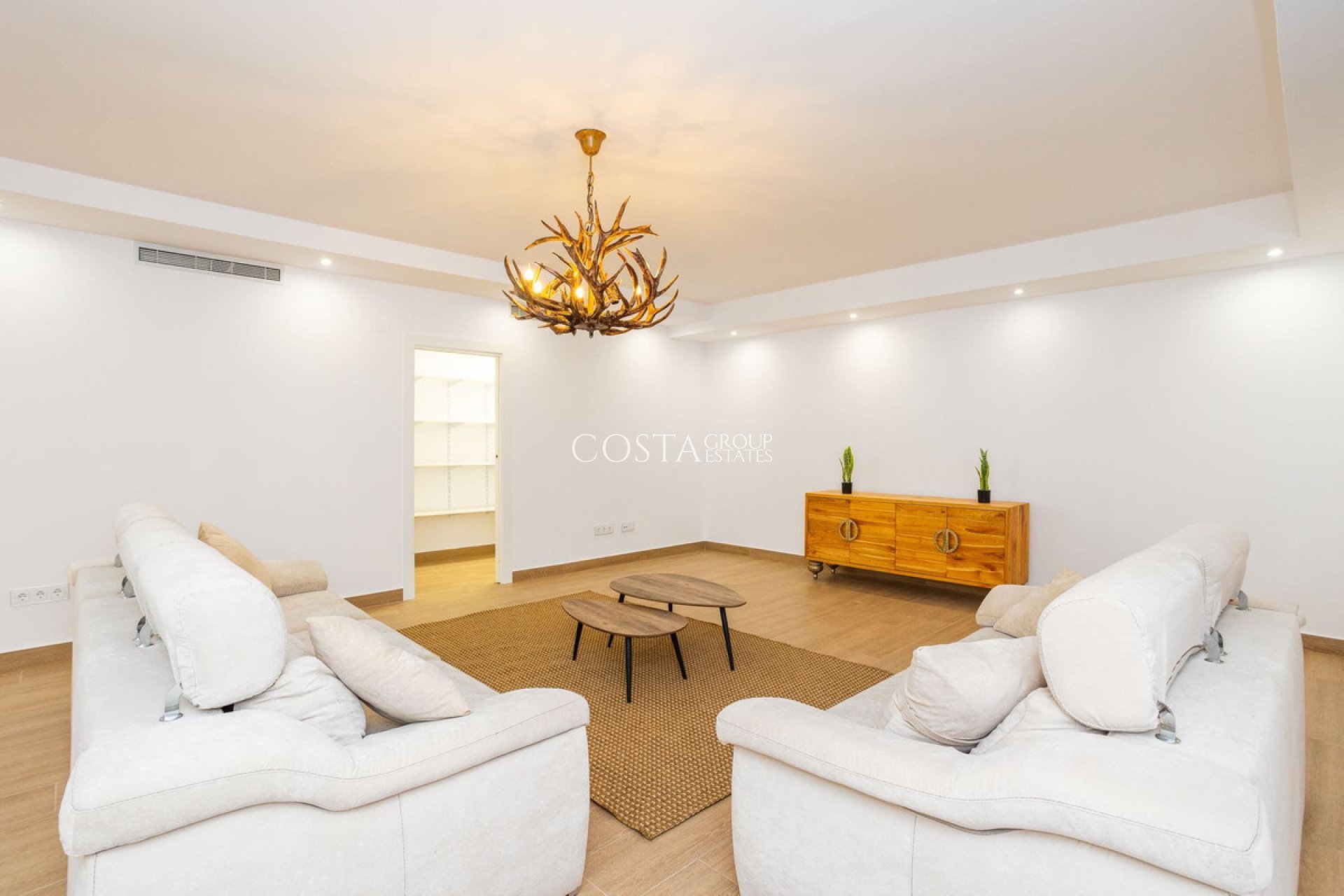 Wiederverkauf - Villa -
San Miguel de Salinas - San Miguel de Salinas Centro