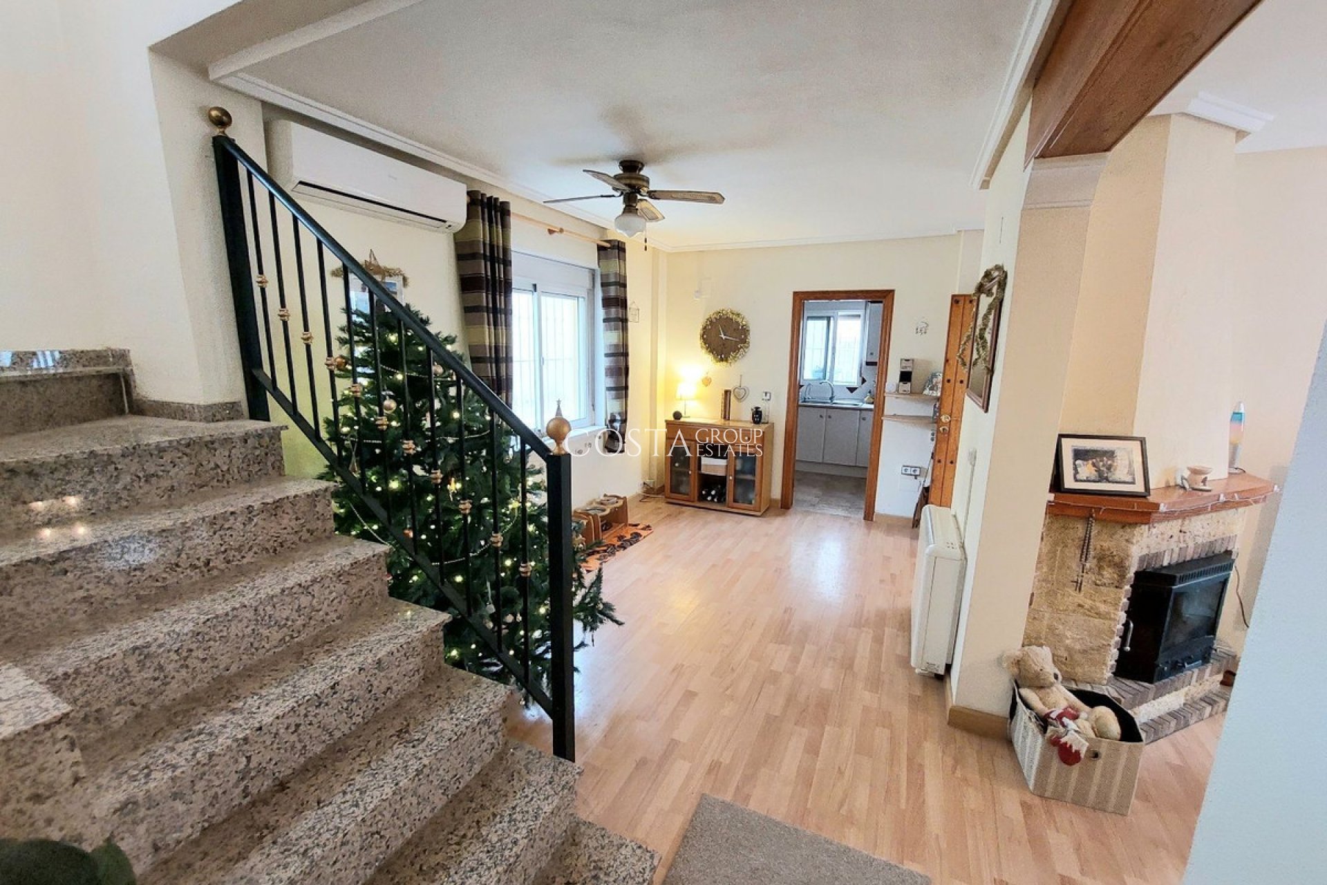 Wiederverkauf - Villa -
San Miguel de Salinas - San Miguel de Salinas Centro