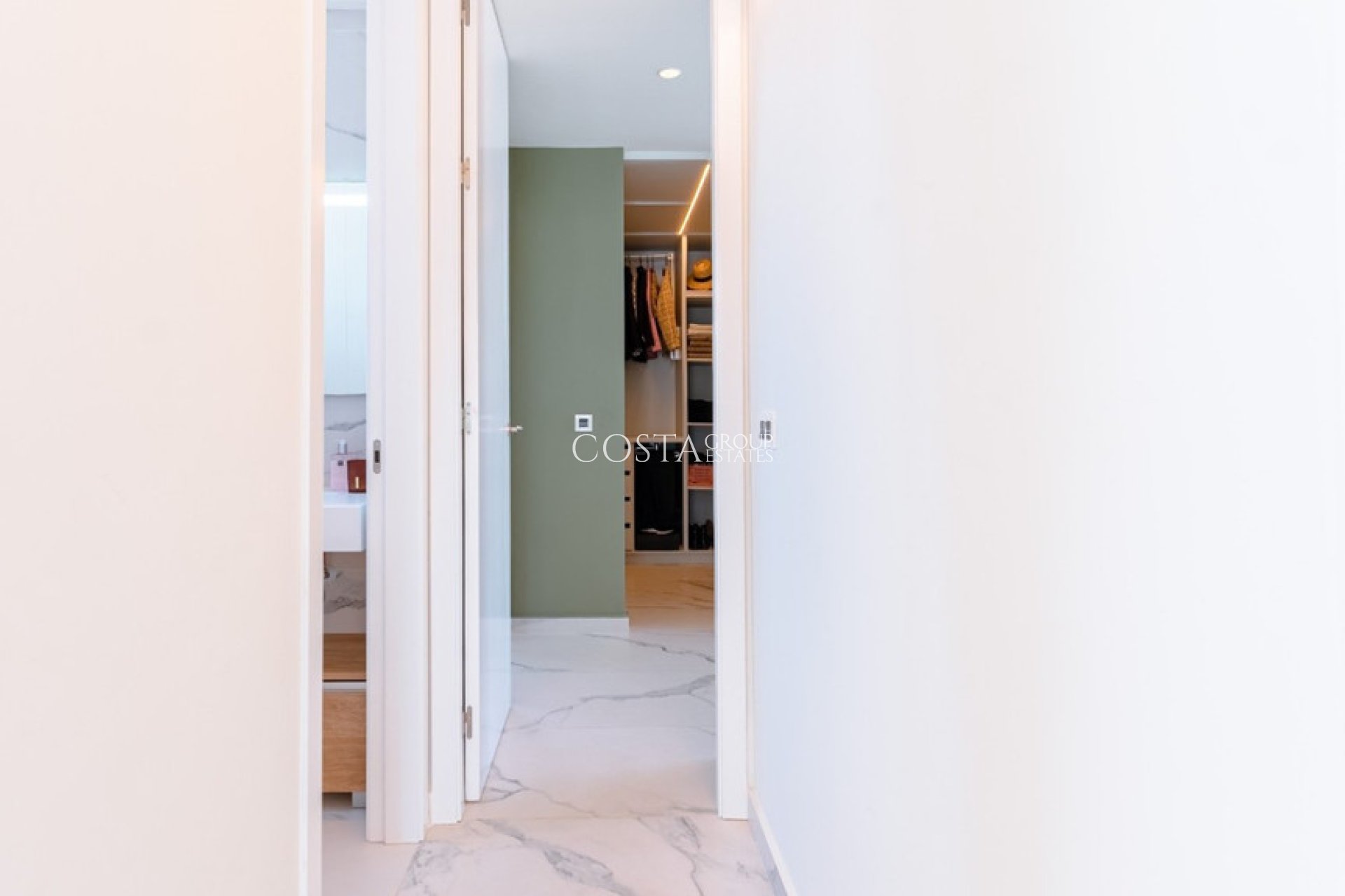 Wiederverkauf - Villa -
San Miguel de Salinas - San Miguel de Salinas Centro