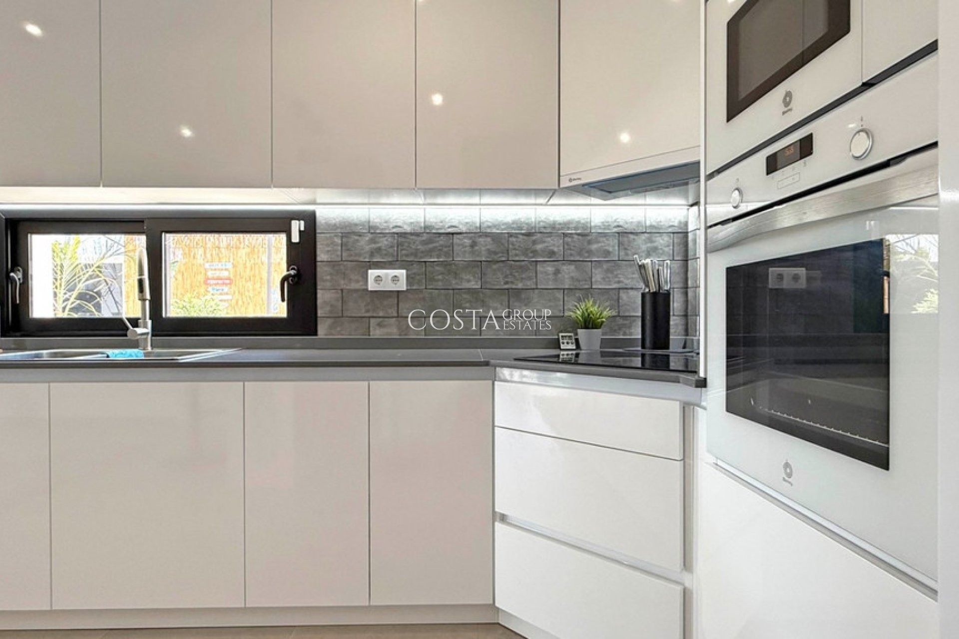 Wiederverkauf - Villa -
San Pedro del Pinatar - San Pedro del Pinatar Centro