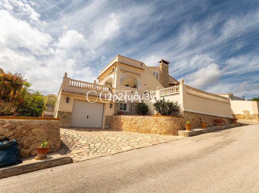 Wiederverkauf - Villa -
Teulada - Moraira