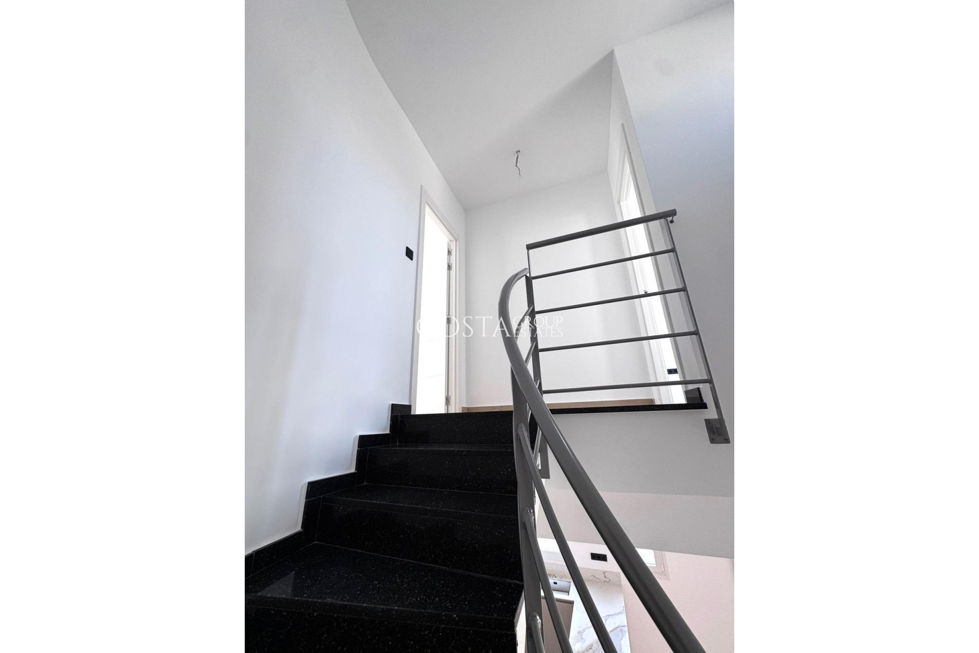 Wiederverkauf - Villa -
Torrevieja - Aguas Nuevas