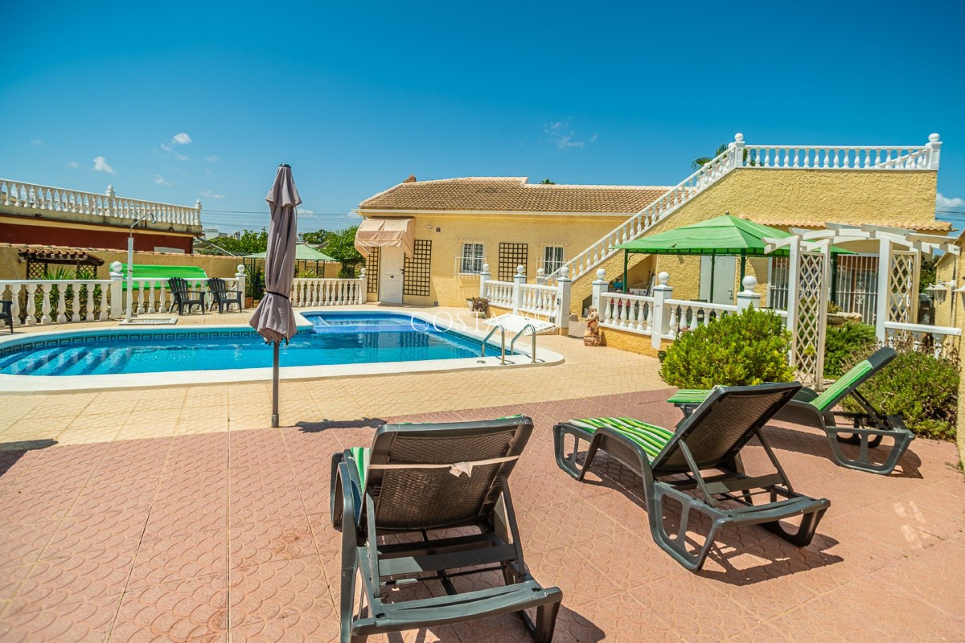 Wiederverkauf - Villa -
Torrevieja - La Siesta