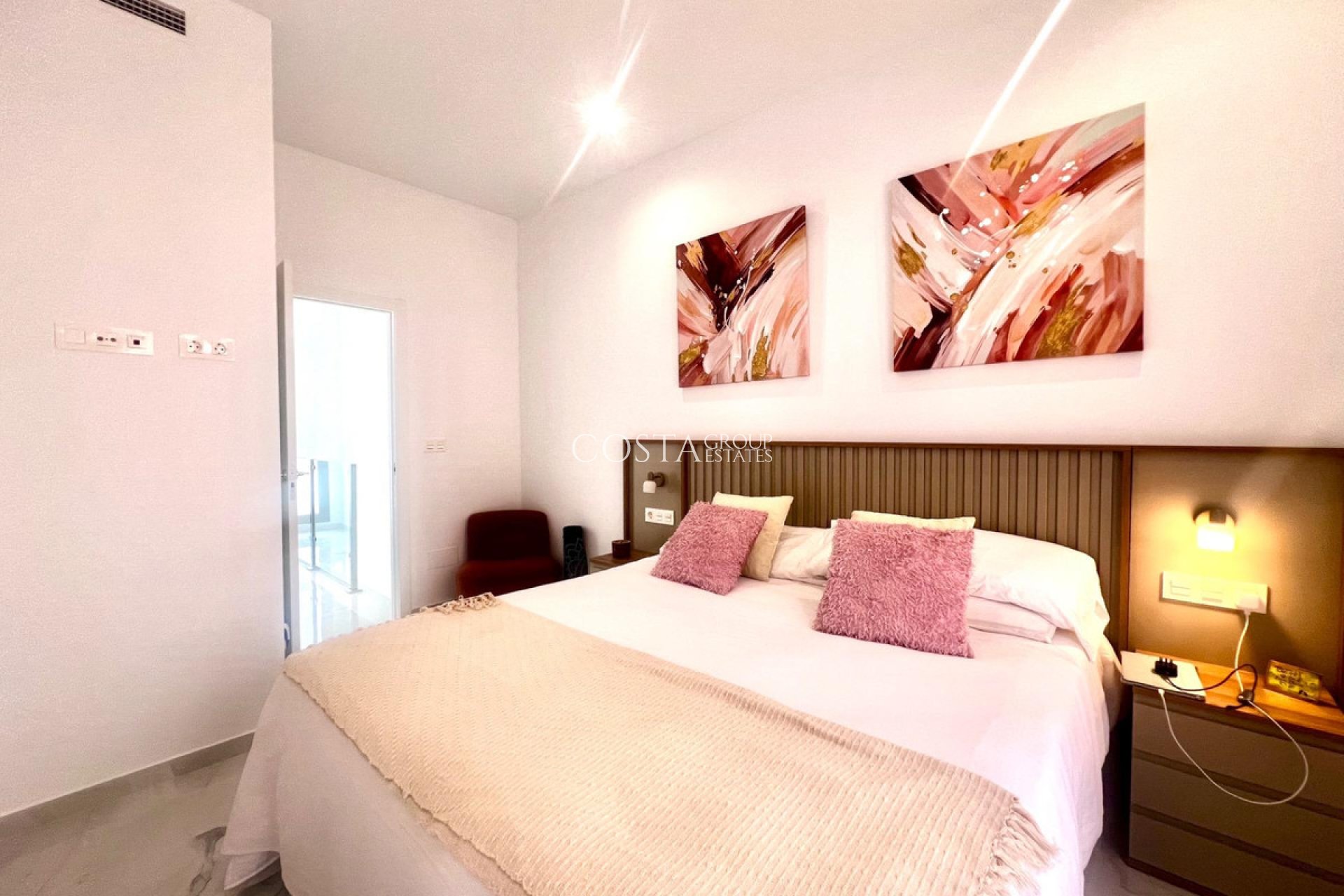 Wiederverkauf - Villa -
Torrevieja - La Siesta