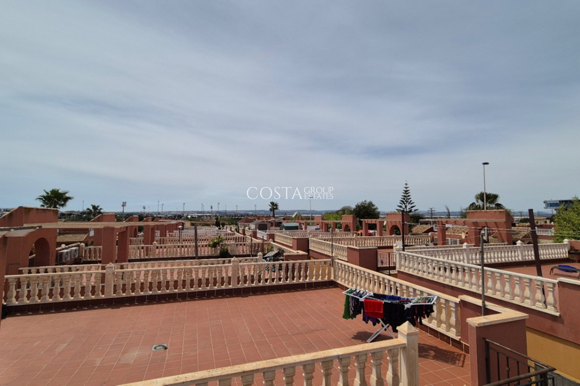 Wiederverkauf - Villa -
Torrevieja - Torrevieja Centro