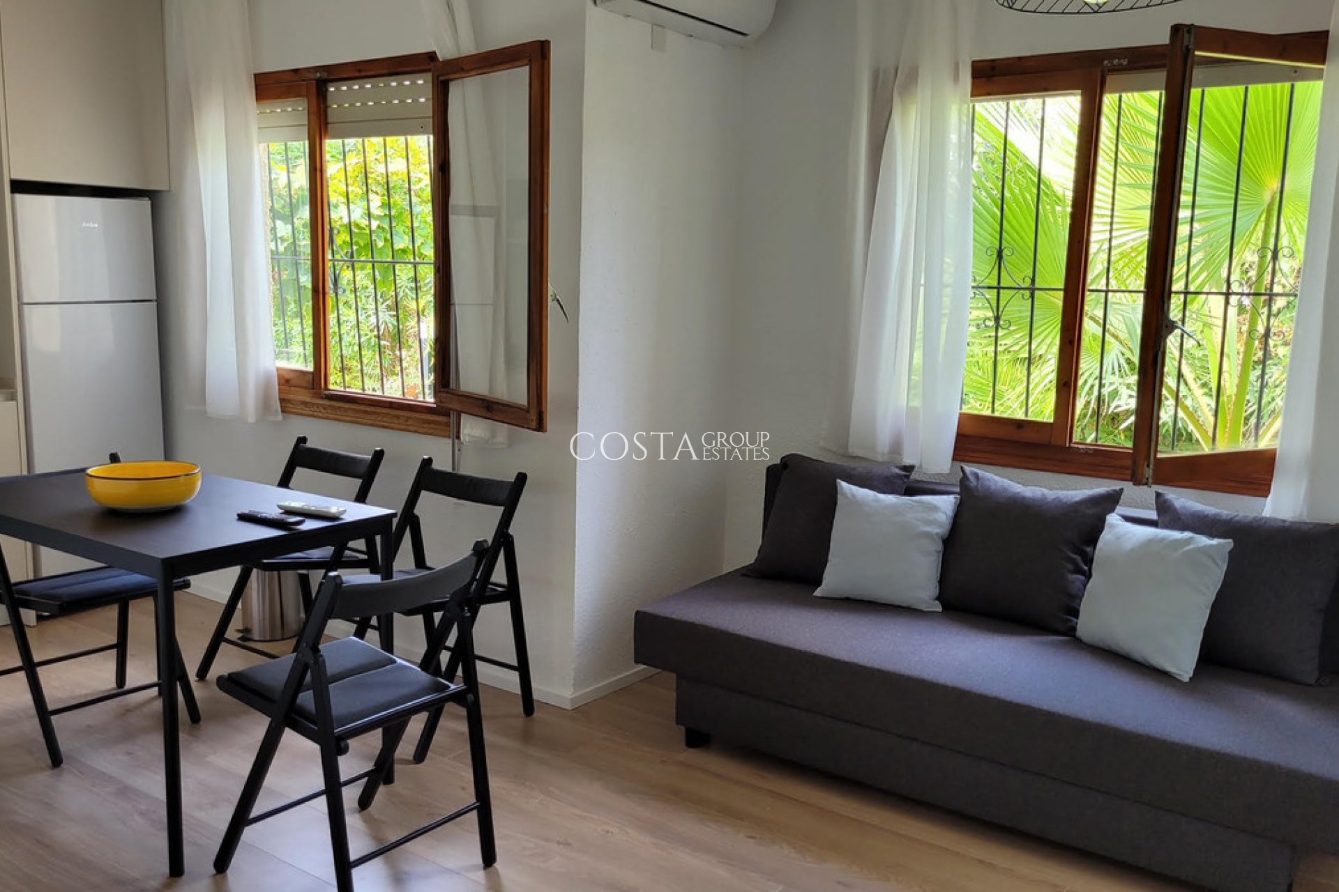 Wiederverkauf - Villa -
Torrevieja - Torrevieja Centro