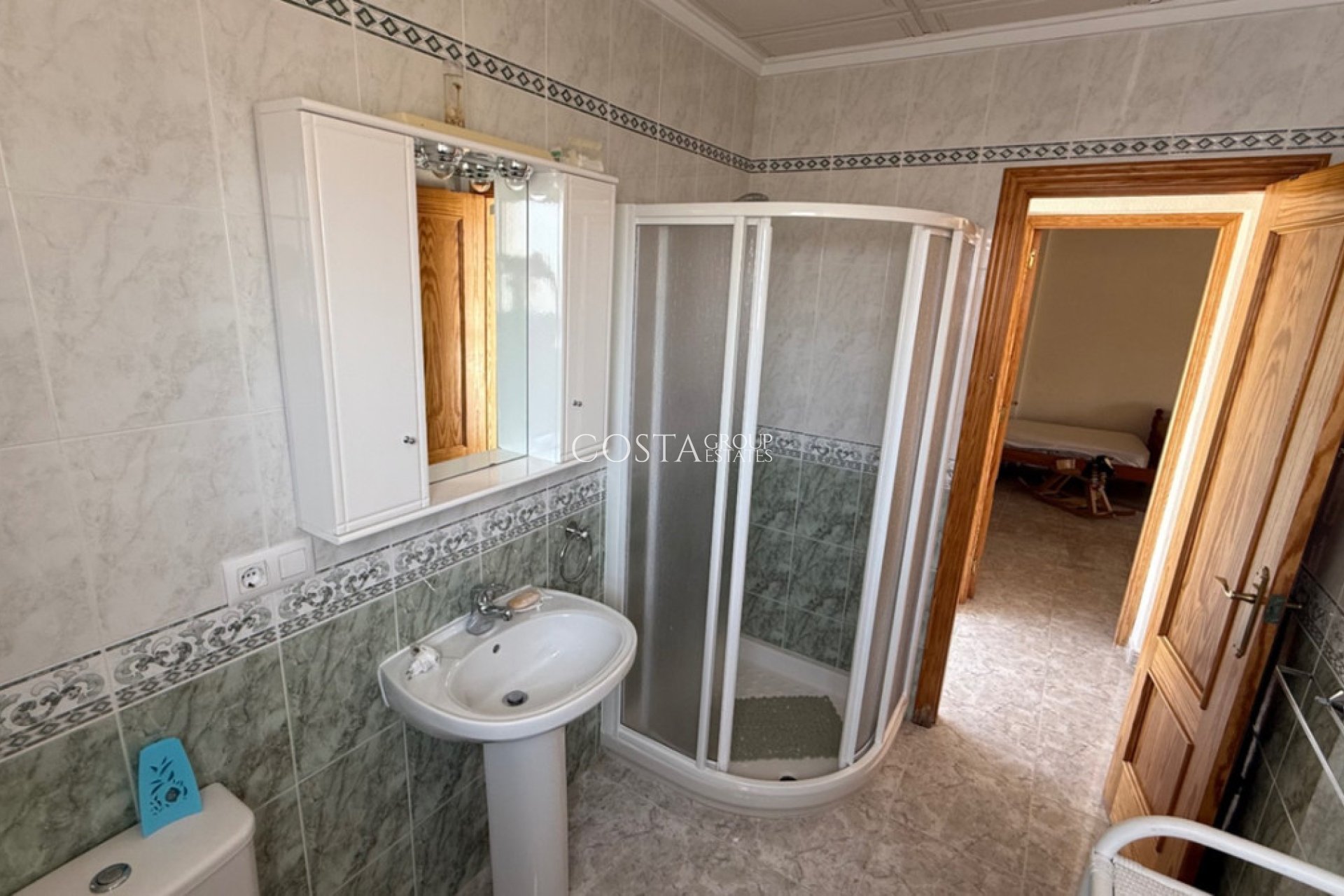 Wiederverkauf - Villa -
Torrevieja - Torrevieja Centro