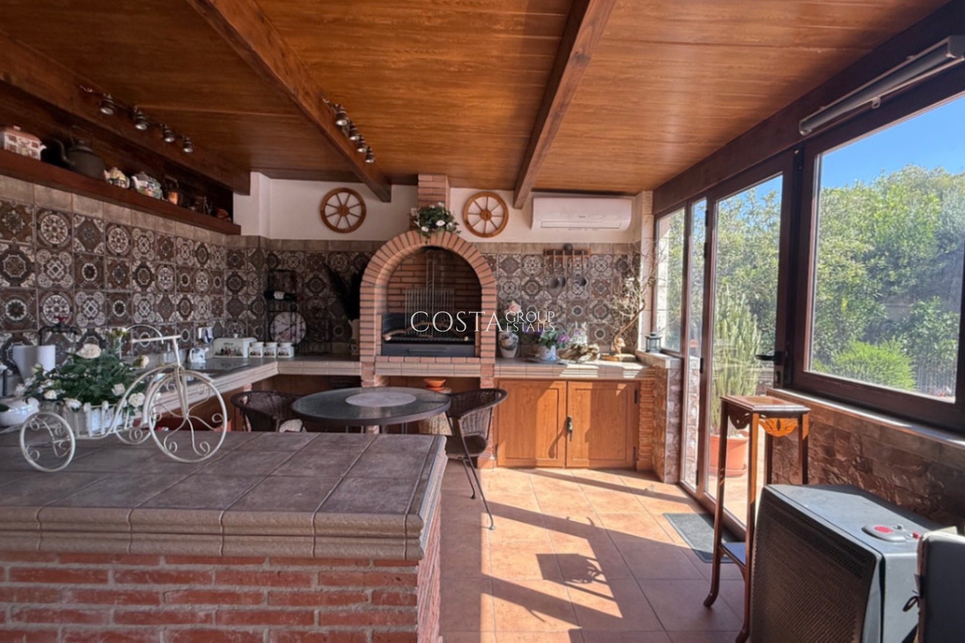 Wiederverkauf - Villa -
Torrevieja - Torrevieja Centro