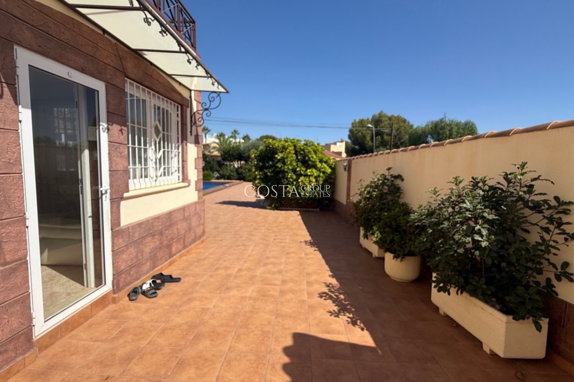 Wiederverkauf - Villa -
Torrevieja - Torrevieja Centro