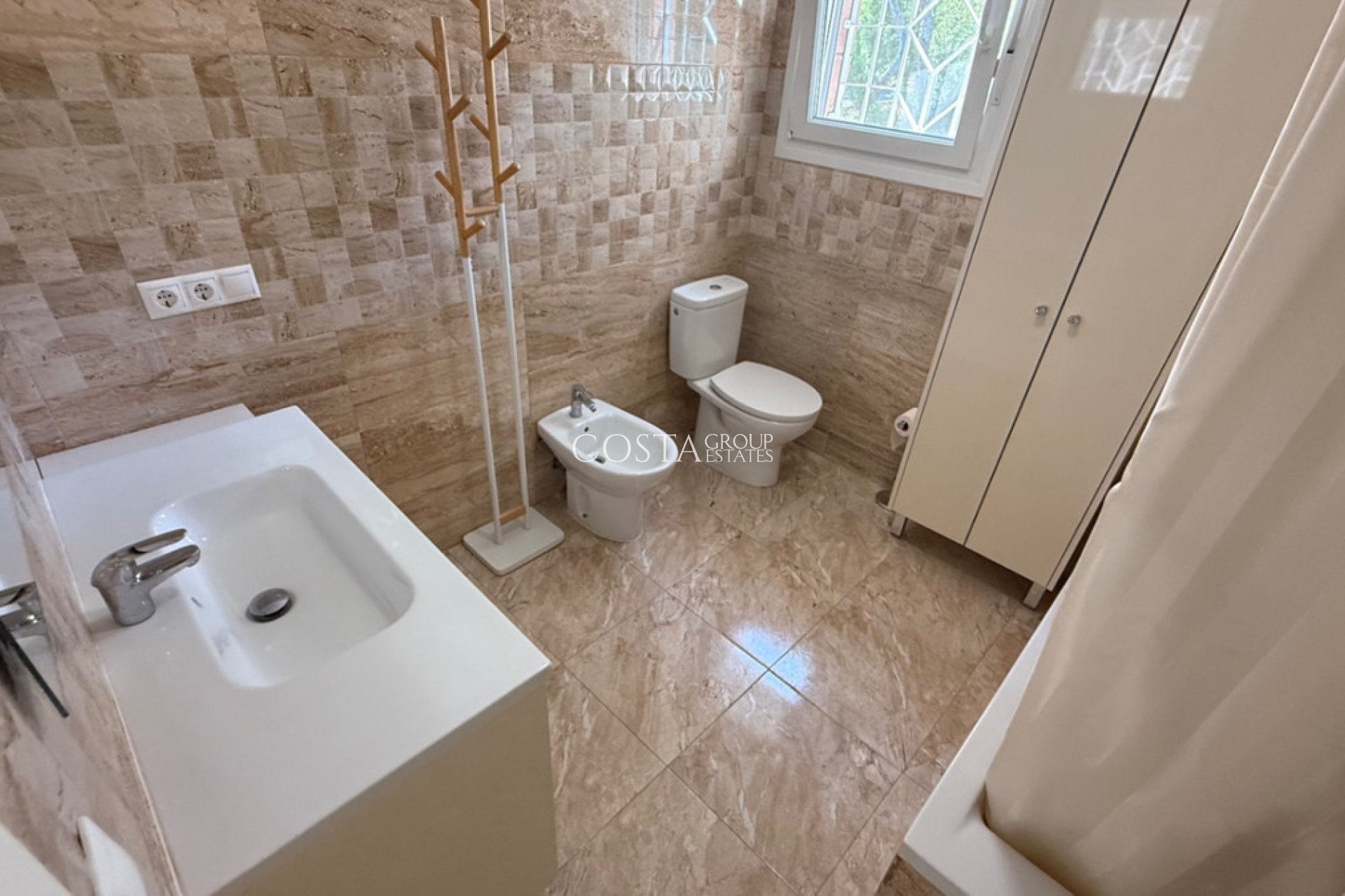 Wiederverkauf - Villa -
Torrevieja - Torrevieja Centro