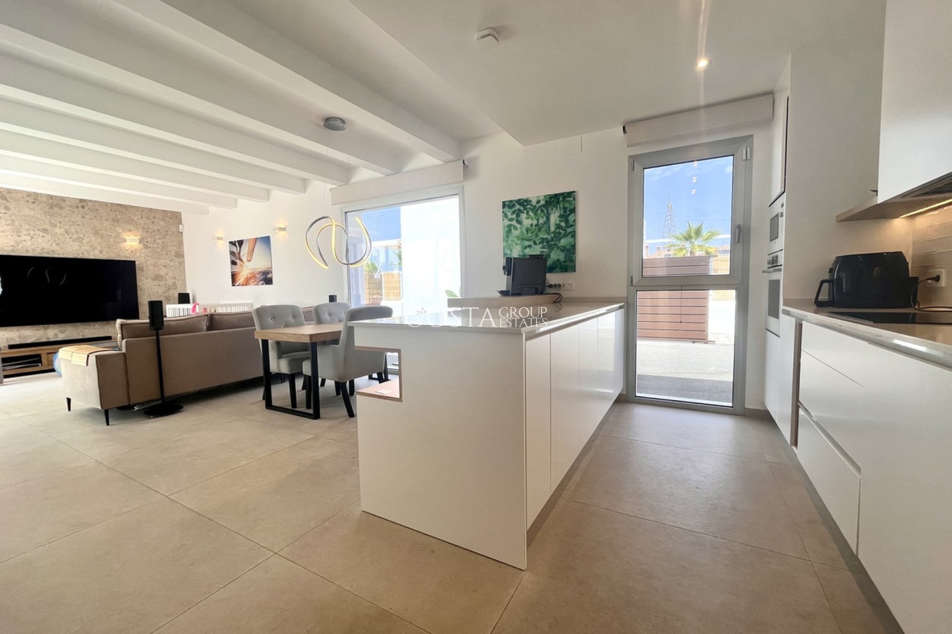 Wiederverkauf - Villa -
Torrevieja - Torrevieja Centro