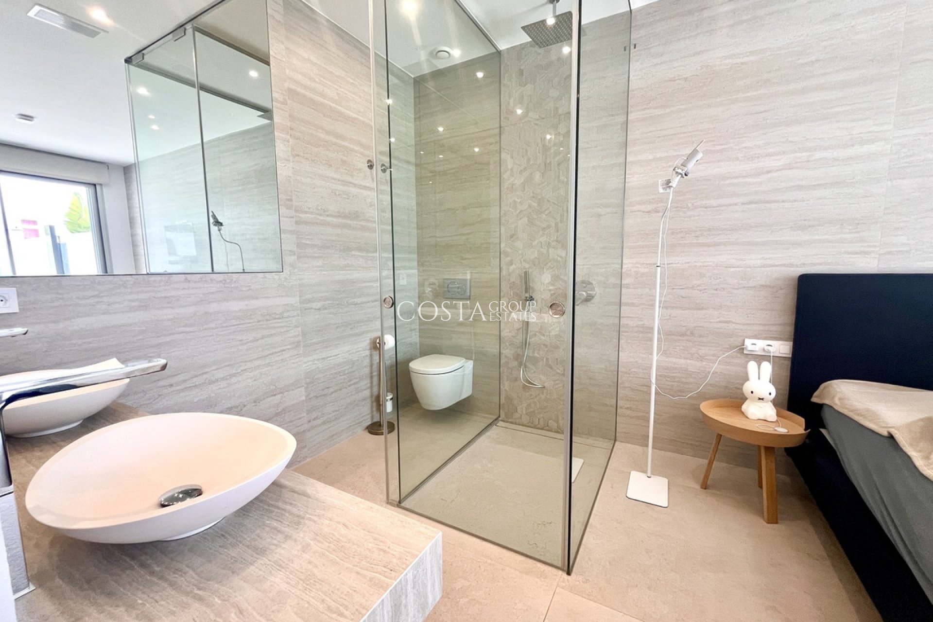 Wiederverkauf - Villa -
Torrevieja - Torrevieja Centro