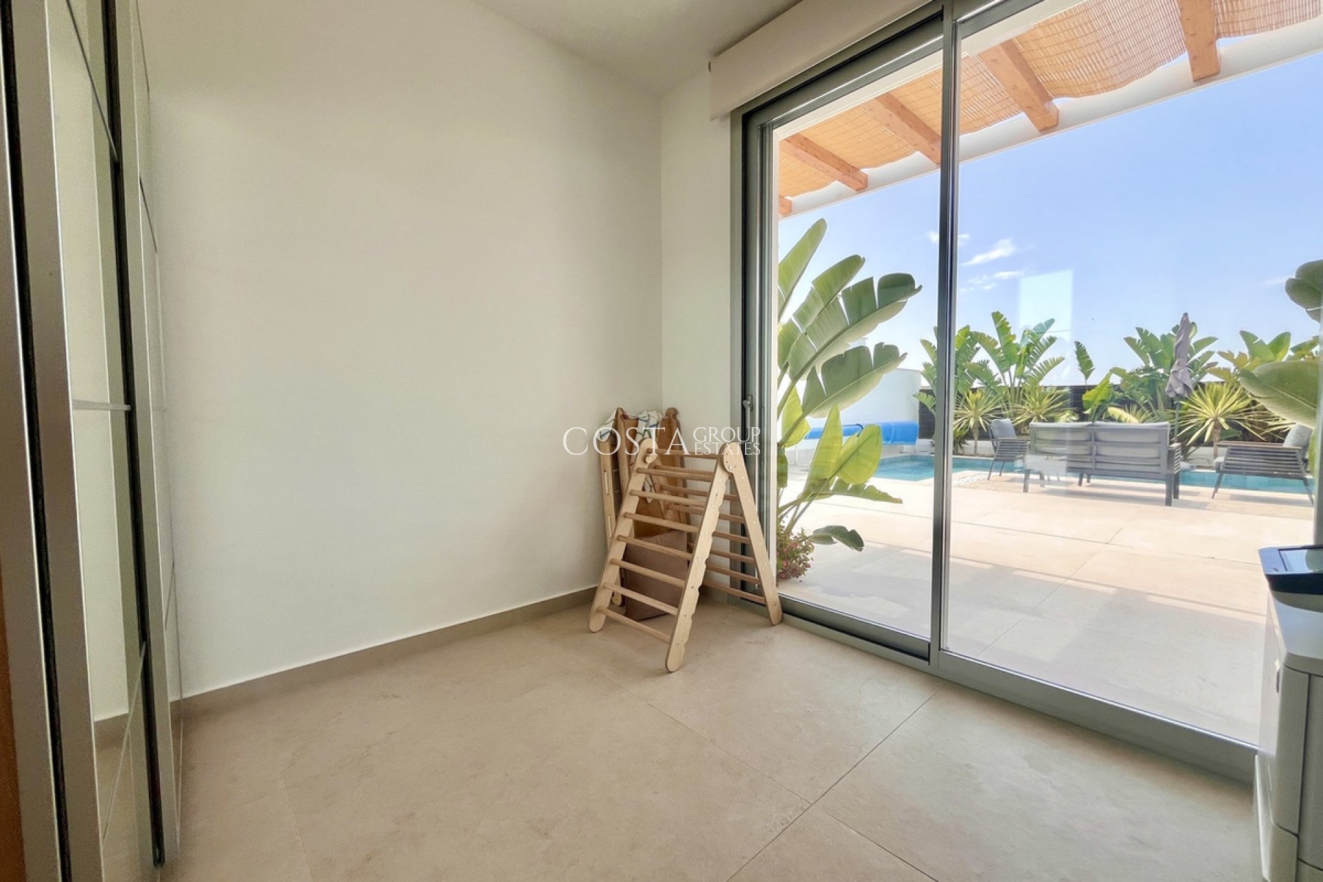 Wiederverkauf - Villa -
Torrevieja - Torrevieja Centro