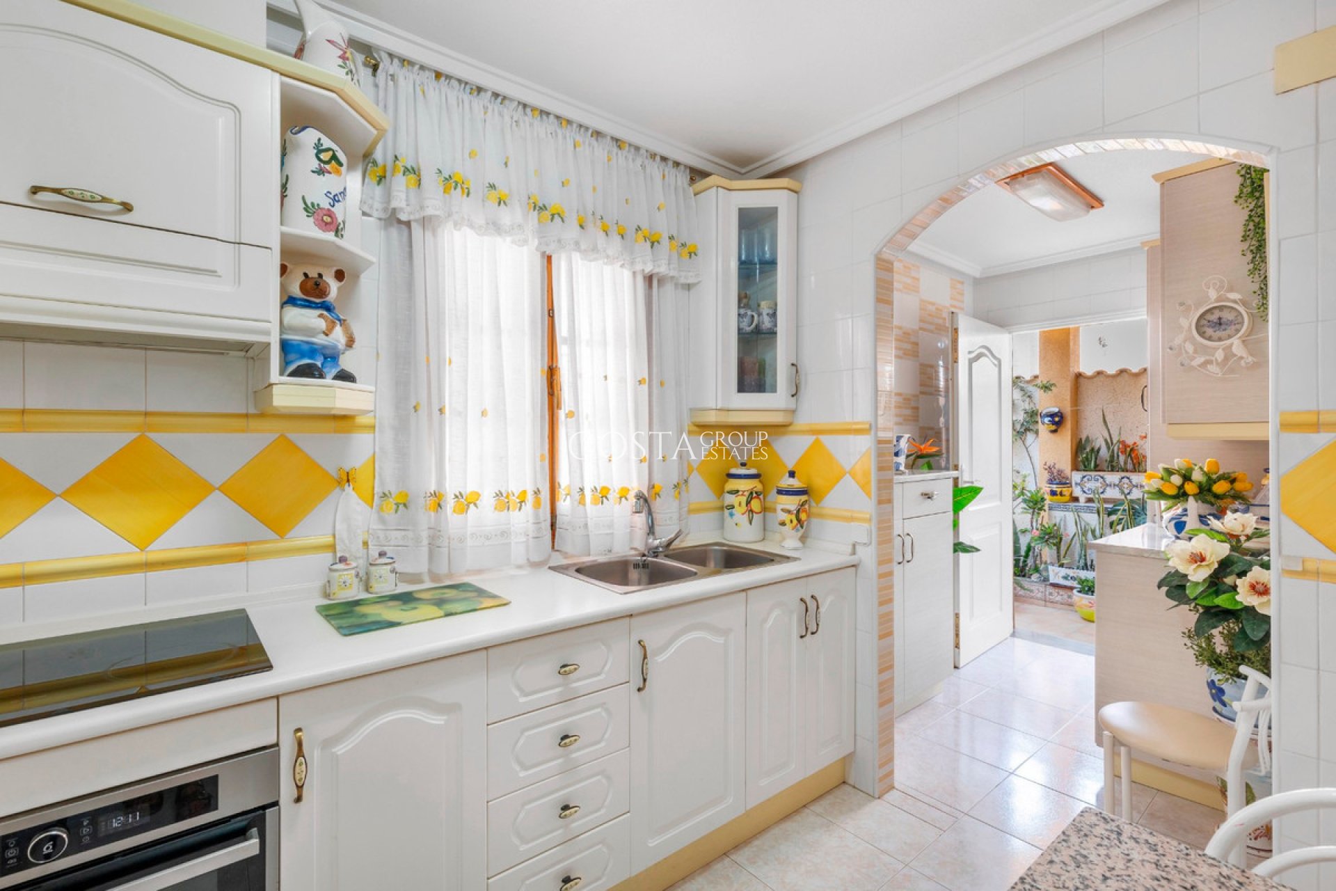 Wiederverkauf - Villa -
Torrevieja - Torrevieja Centro