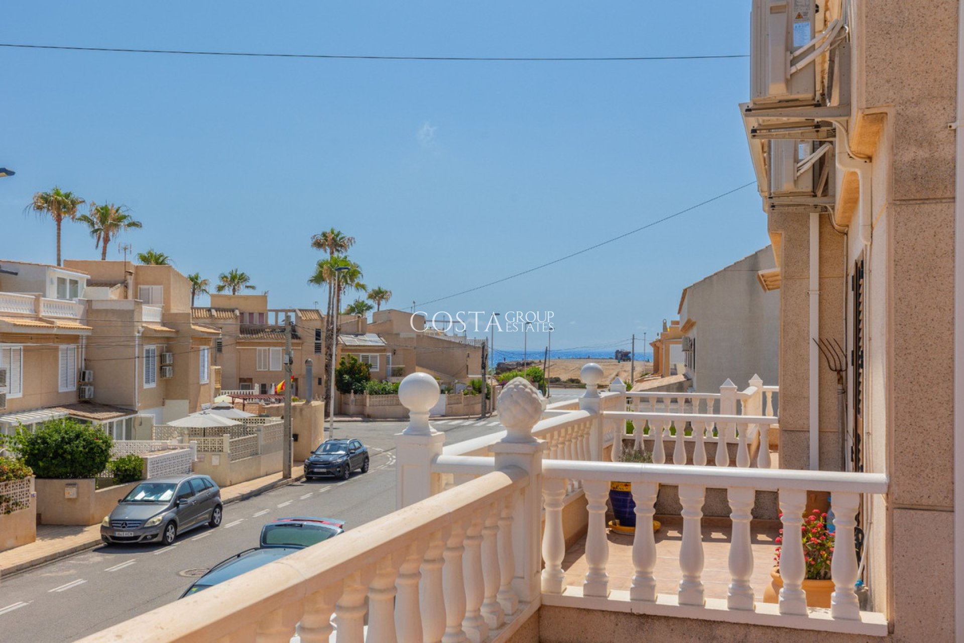 Wiederverkauf - Villa -
Torrevieja - Torrevieja Centro