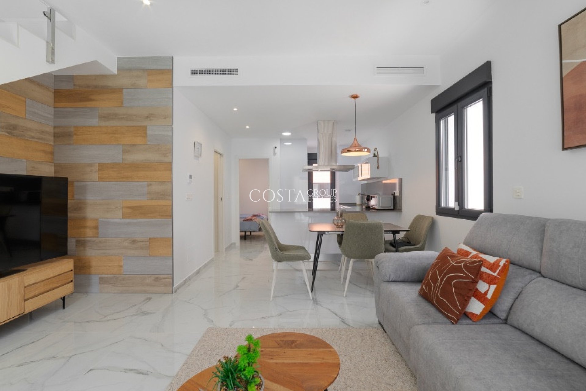 Wiederverkauf - Villa -
Torrevieja - Torrevieja Centro