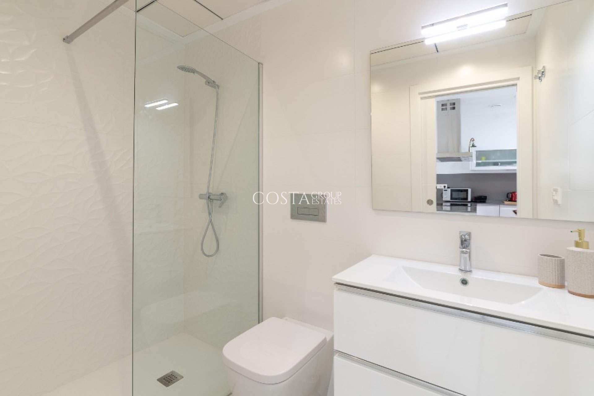 Wiederverkauf - Villa -
Torrevieja - Torrevieja Centro