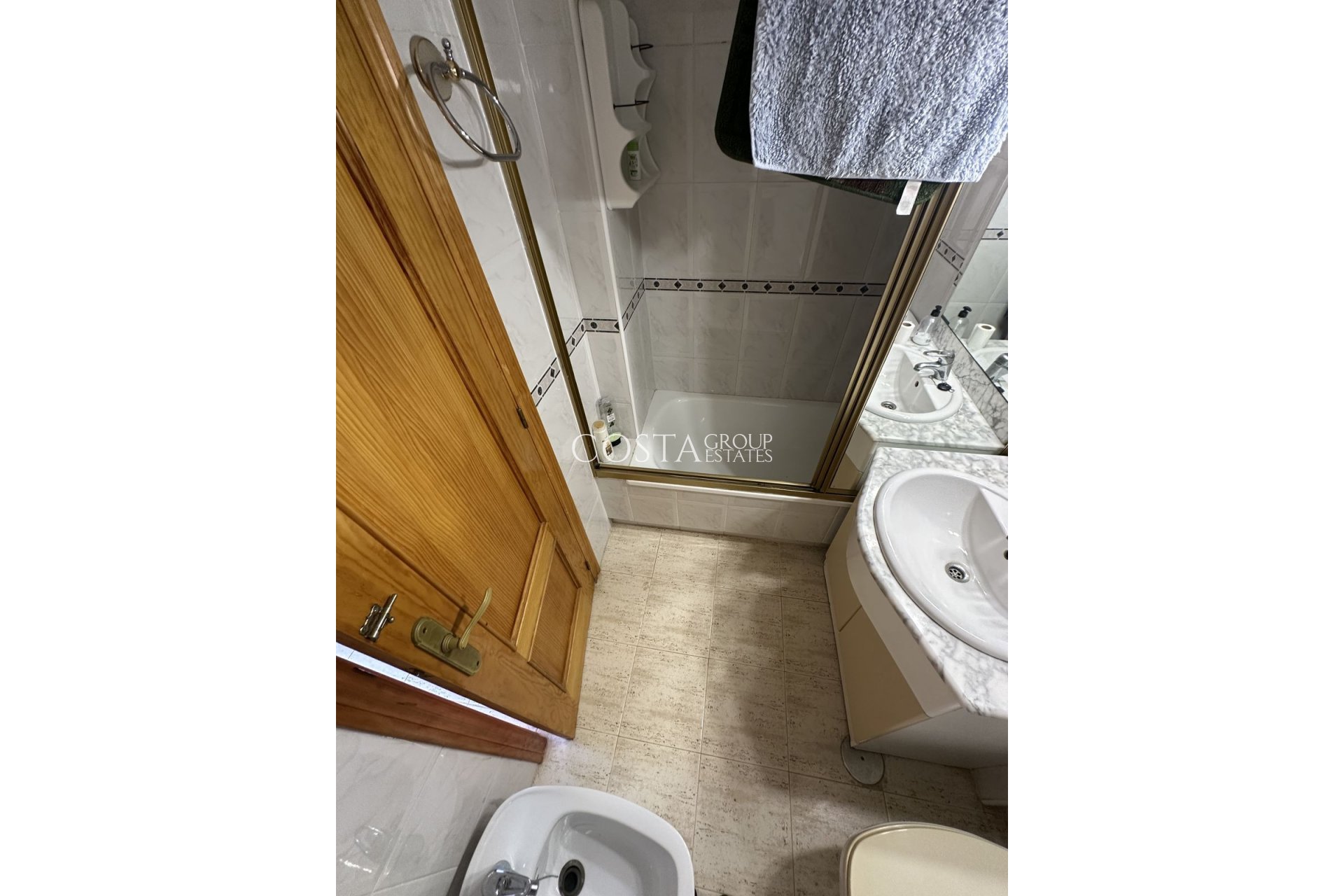 Wiederverkauf - Villa -
Torrevieja - Torrevieja Centro