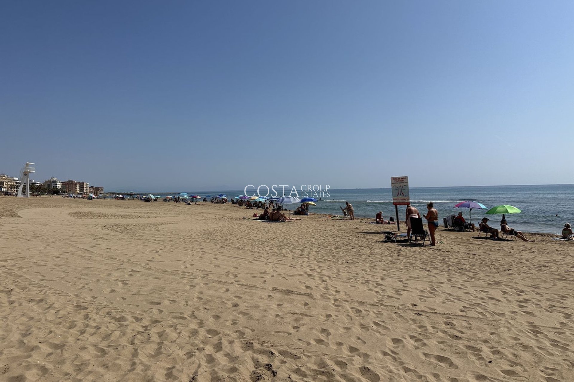 Wiederverkauf - Villa -
Torrevieja - Torrevieja Centro