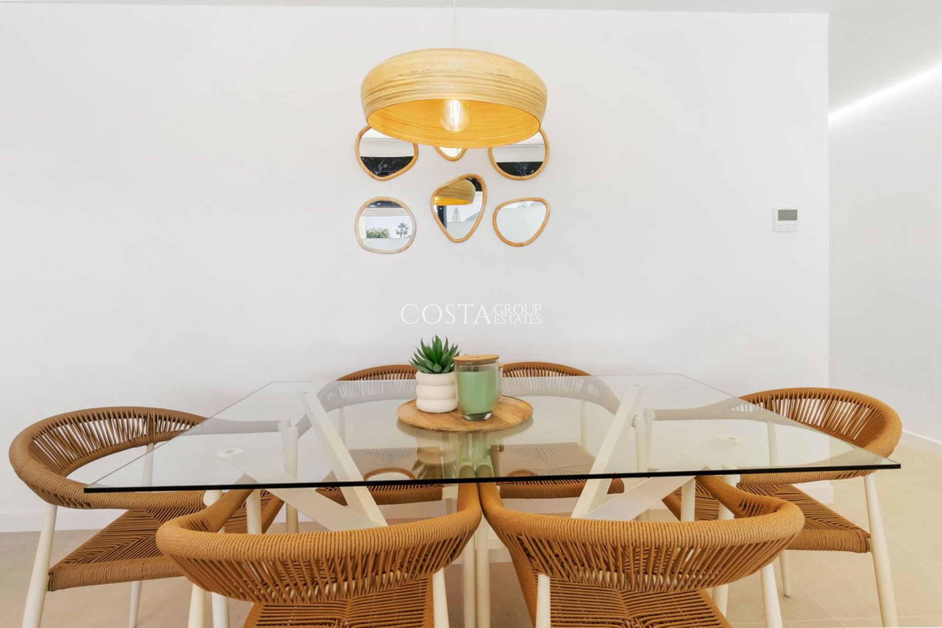 Wiederverkauf - Villa -
Torrevieja - Torrevieja Centro