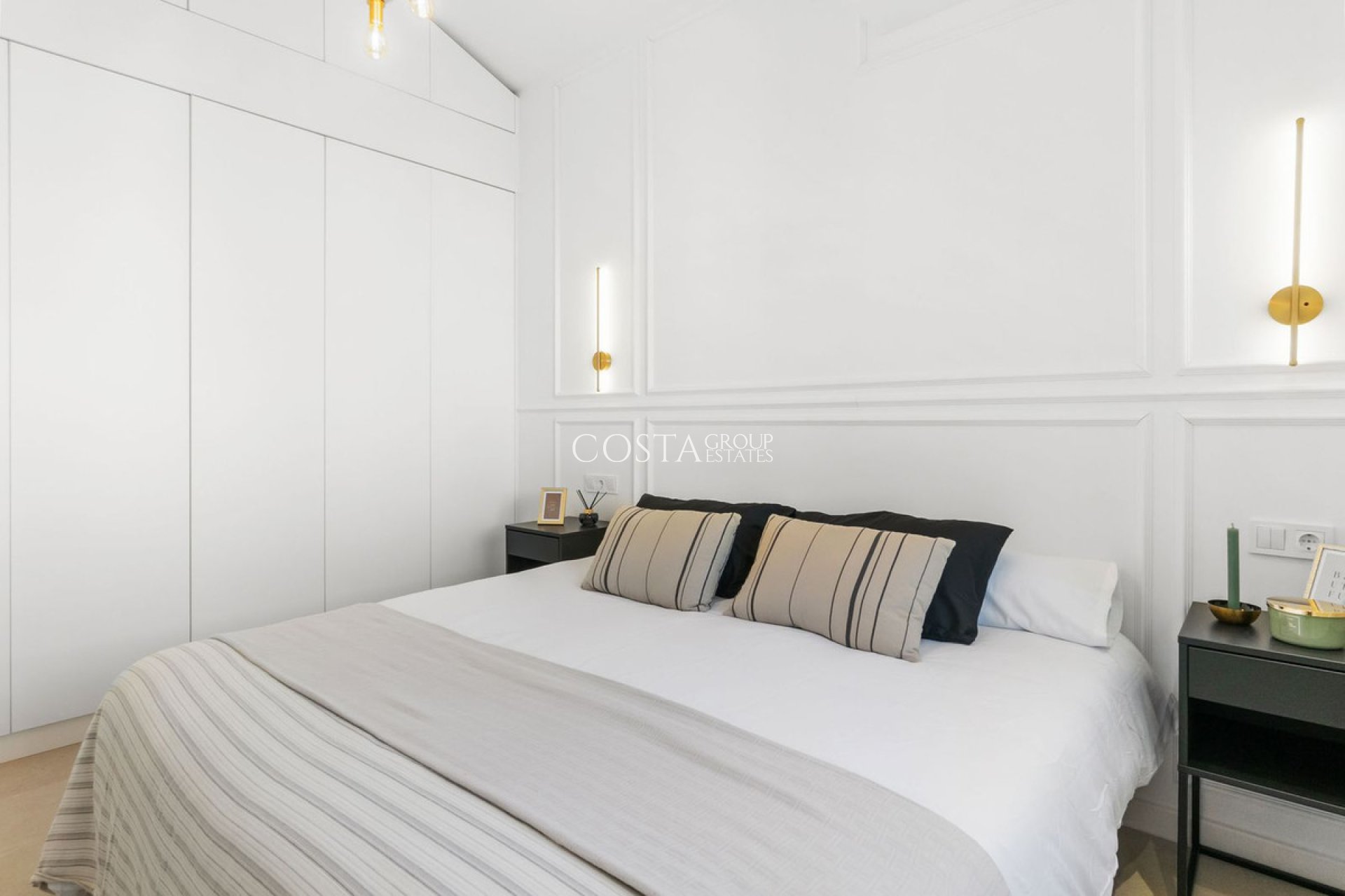 Wiederverkauf - Villa -
Torrevieja - Torrevieja Centro