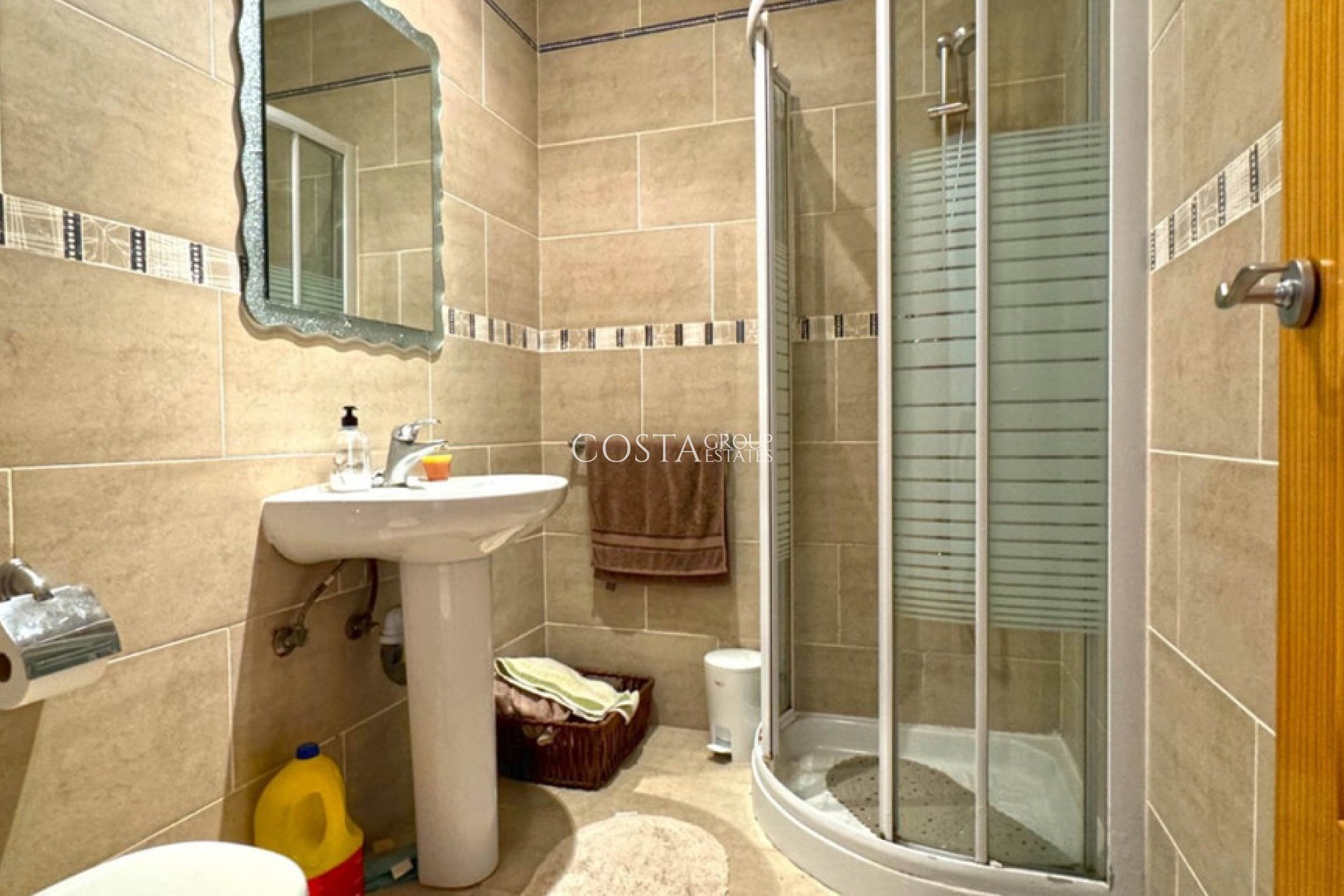 Wiederverkauf - Villa -
Torrevieja - Torrevieja Centro