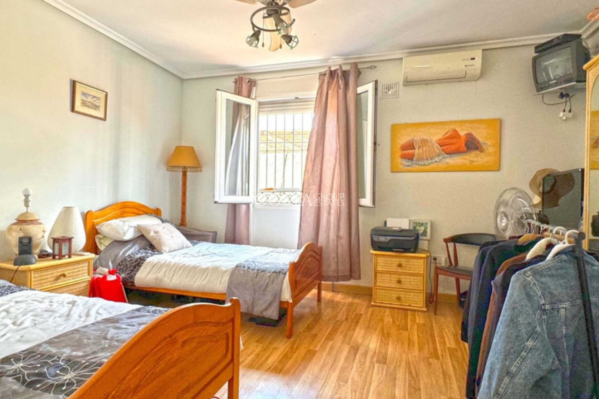 Wiederverkauf - Villa -
Torrevieja - Torrevieja Centro