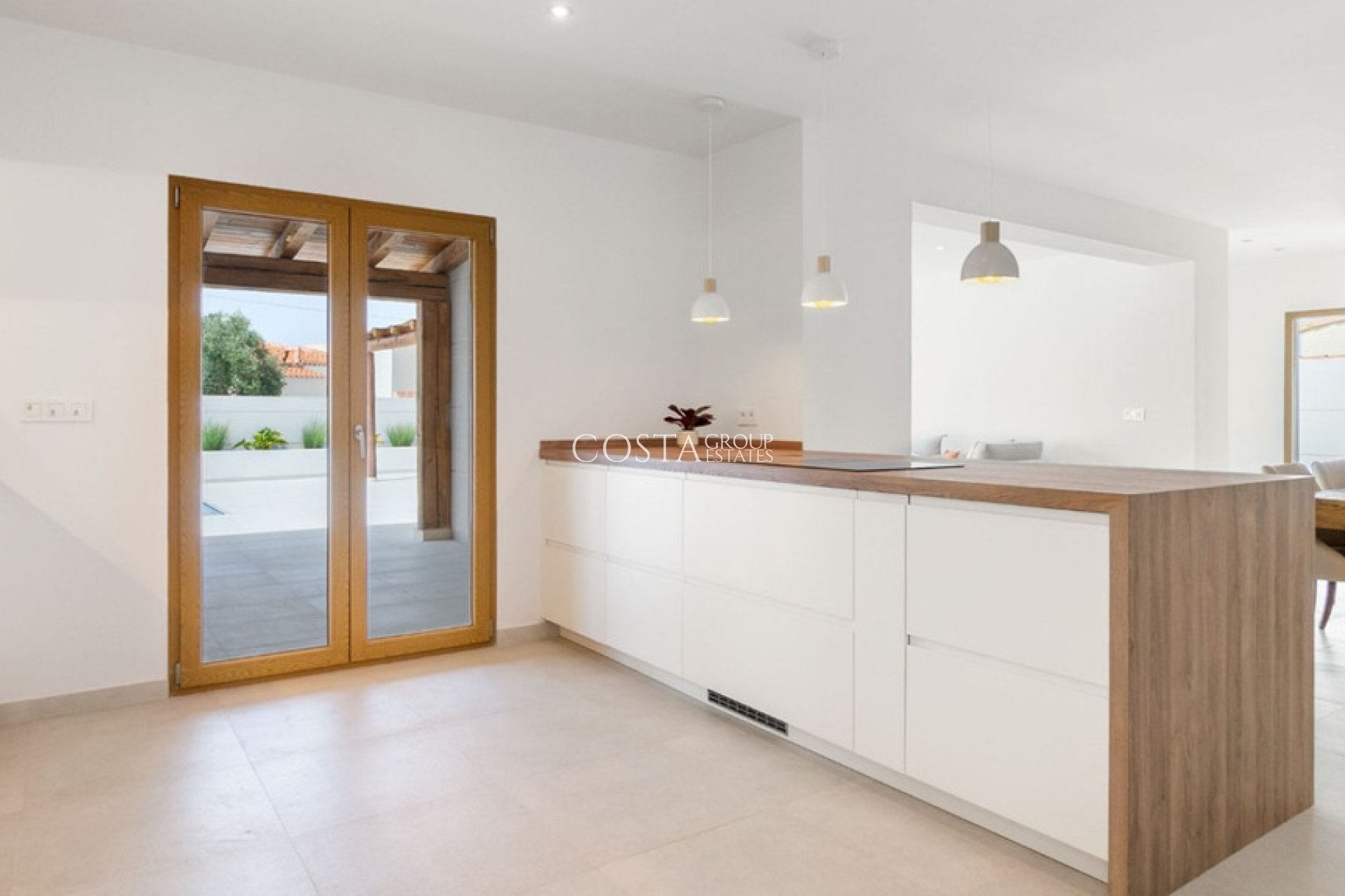 Wiederverkauf - Villa -
Torrevieja - Torrevieja Centro