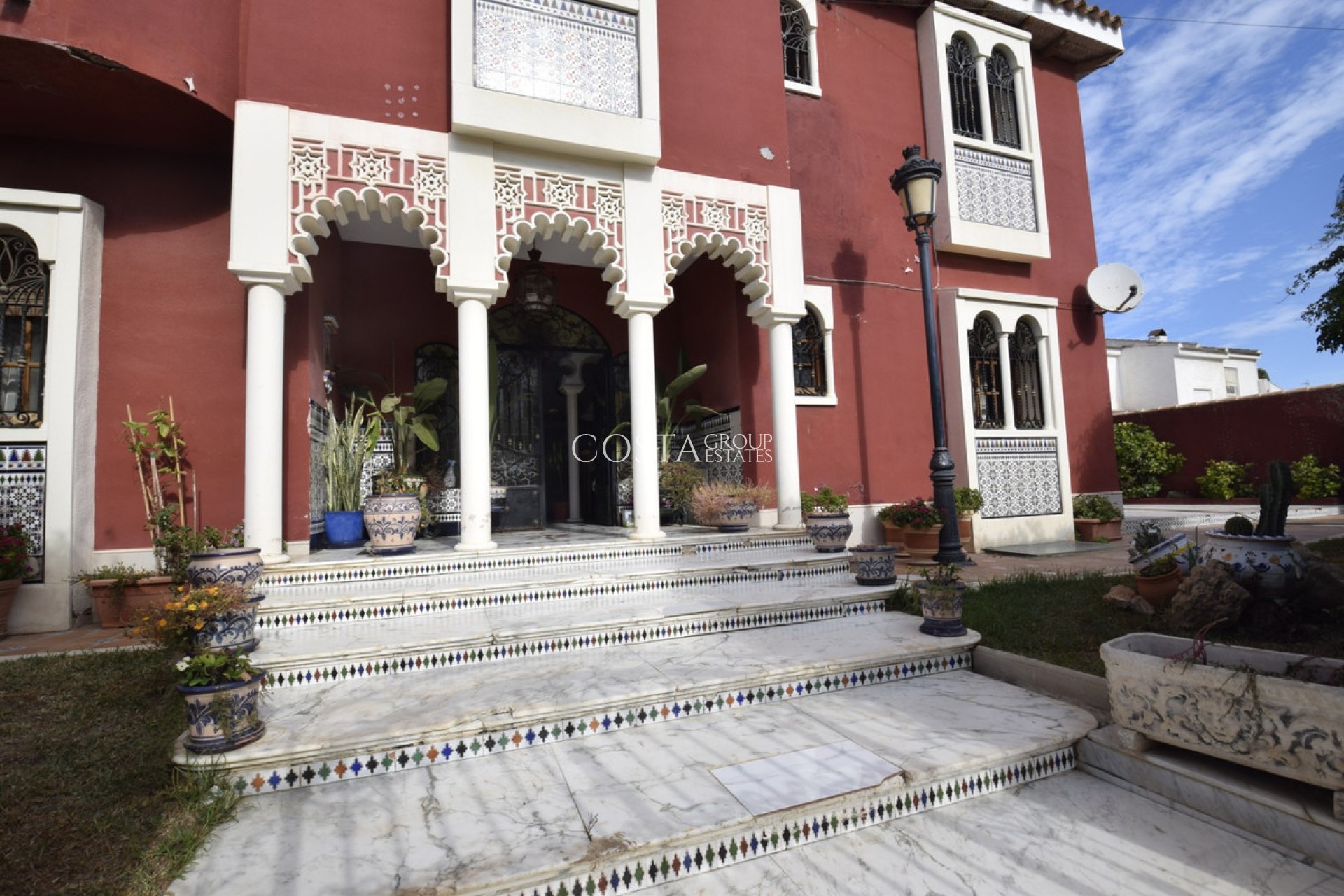 Wiederverkauf - Villa -
Torrevieja - Torrevieja Centro