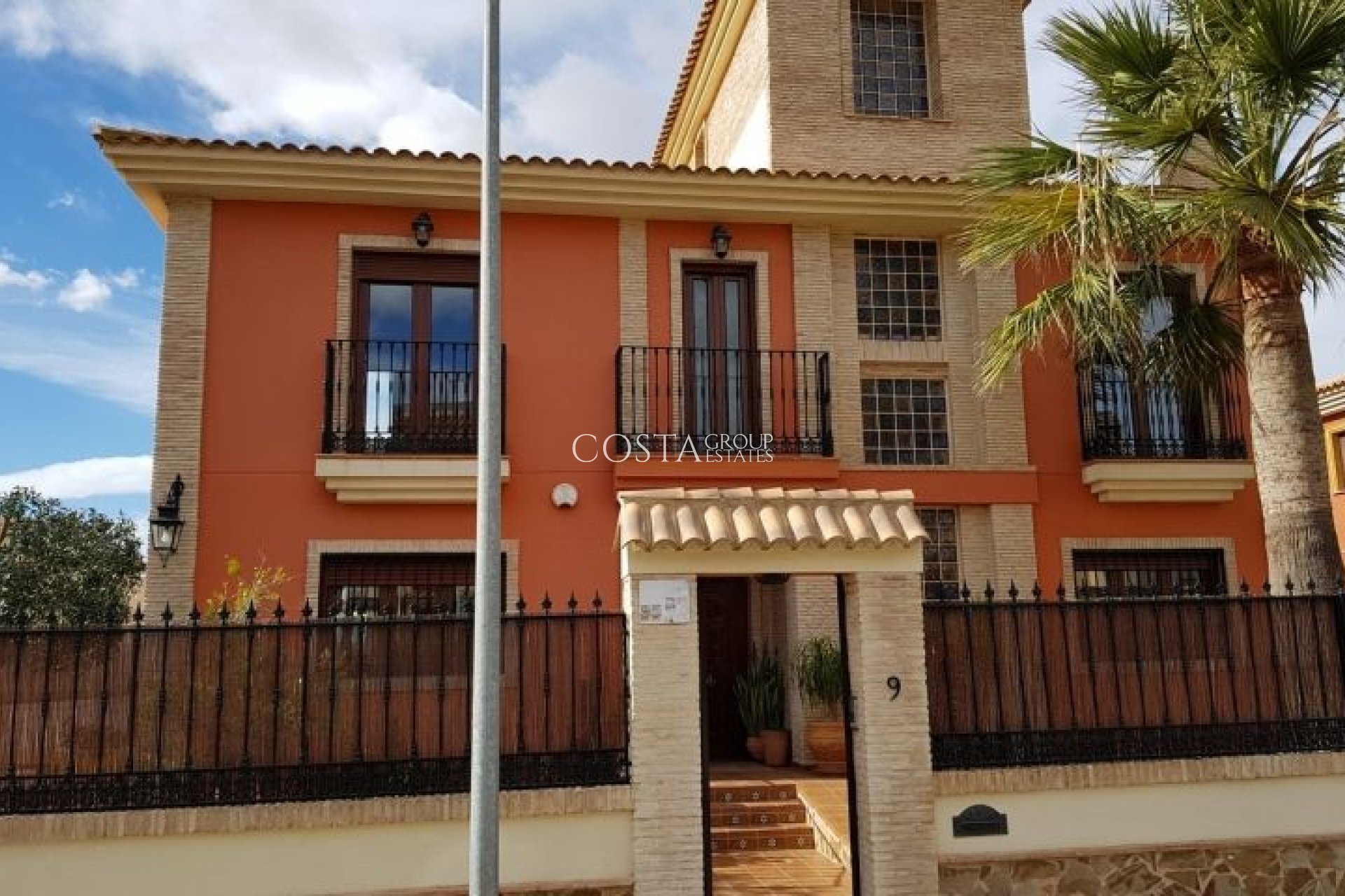 Wiederverkauf - Villa -
Torrevieja - Torrevieja Centro