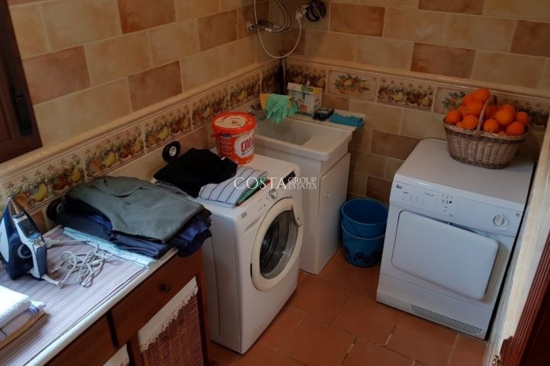 Wiederverkauf - Villa -
Torrevieja - Torrevieja Centro