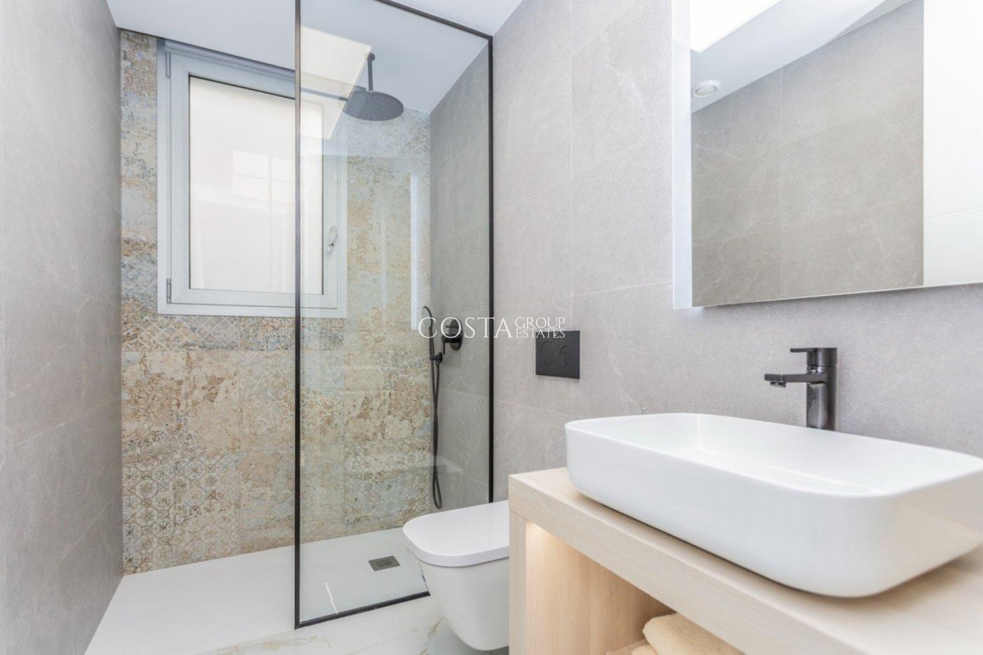 Wiederverkauf - Villa -
Torrevieja - Torrevieja Centro