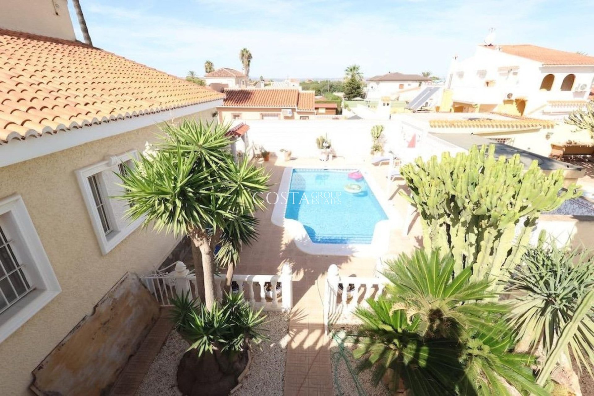 Wiederverkauf - Villa -
Torrevieja - Torrevieja Centro
