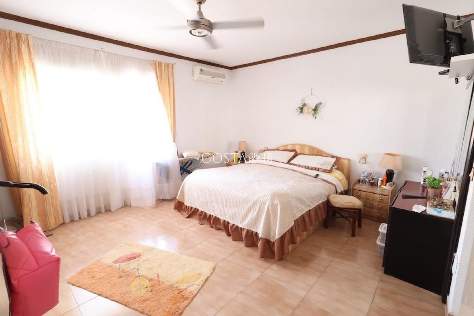 Wiederverkauf - Villa -
Torrevieja - Torrevieja Centro