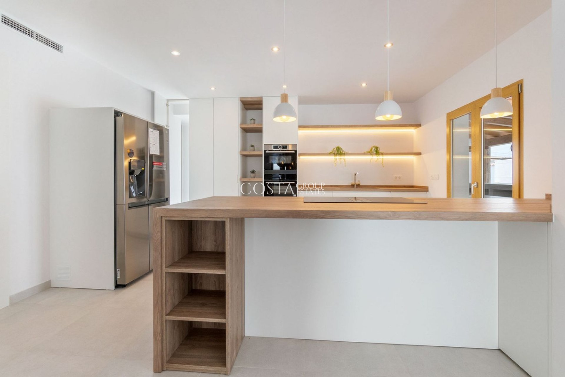 Wiederverkauf - Villa -
Torrevieja - Torrevieja Centro