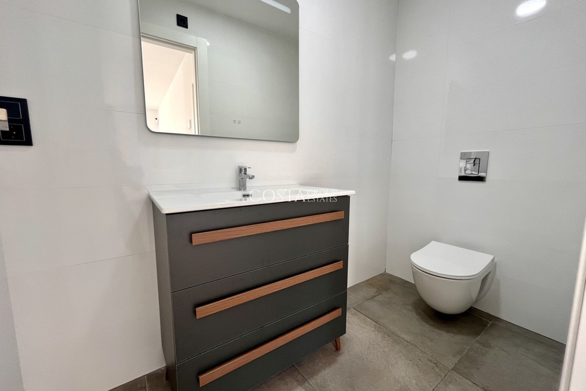 Wiederverkauf - Villa -
Torrevieja - Torrevieja Centro