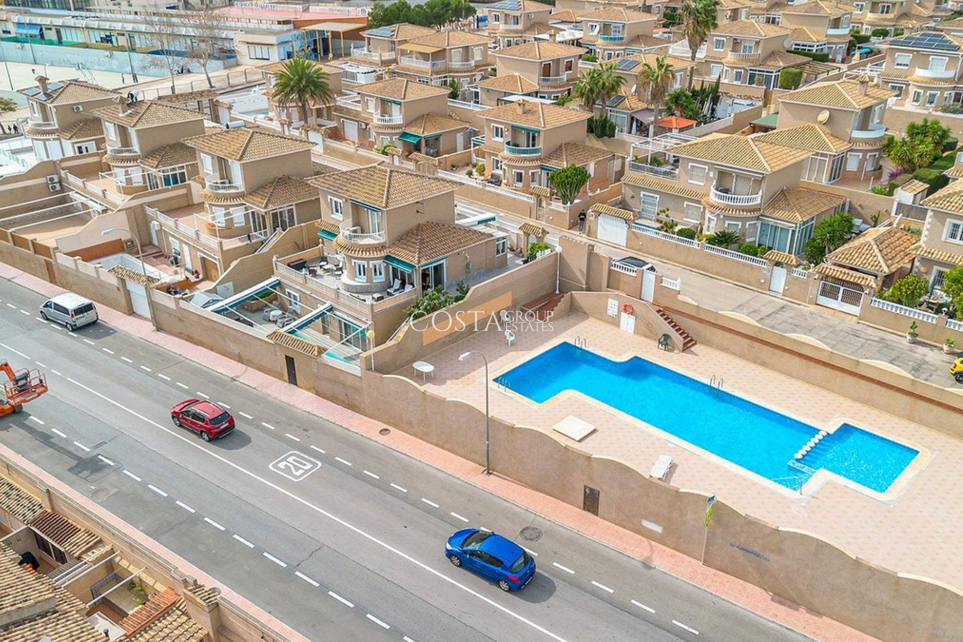 Wiederverkauf - Villa -
Torrevieja - Torrevieja Centro