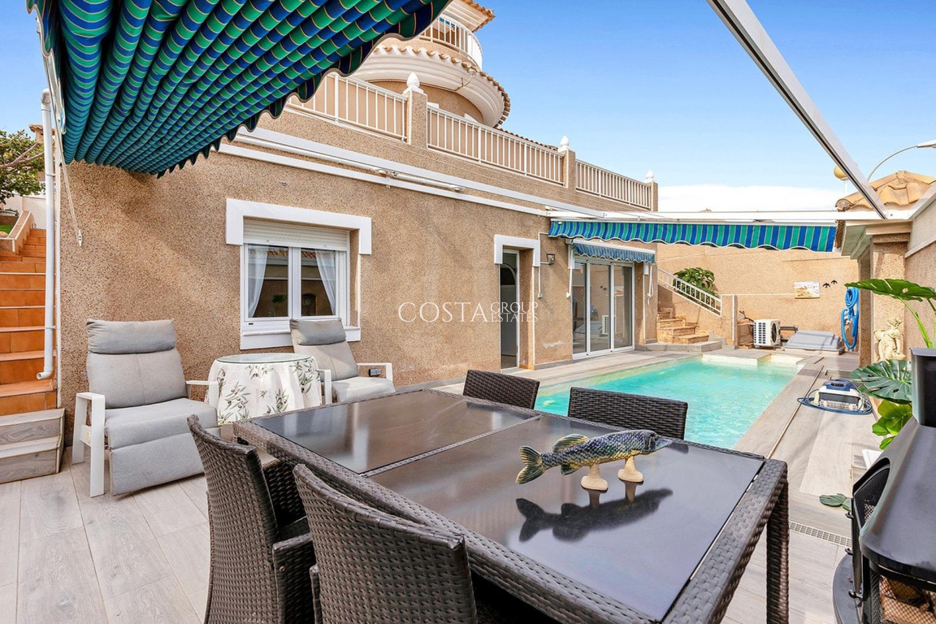 Wiederverkauf - Villa -
Torrevieja - Torrevieja Centro