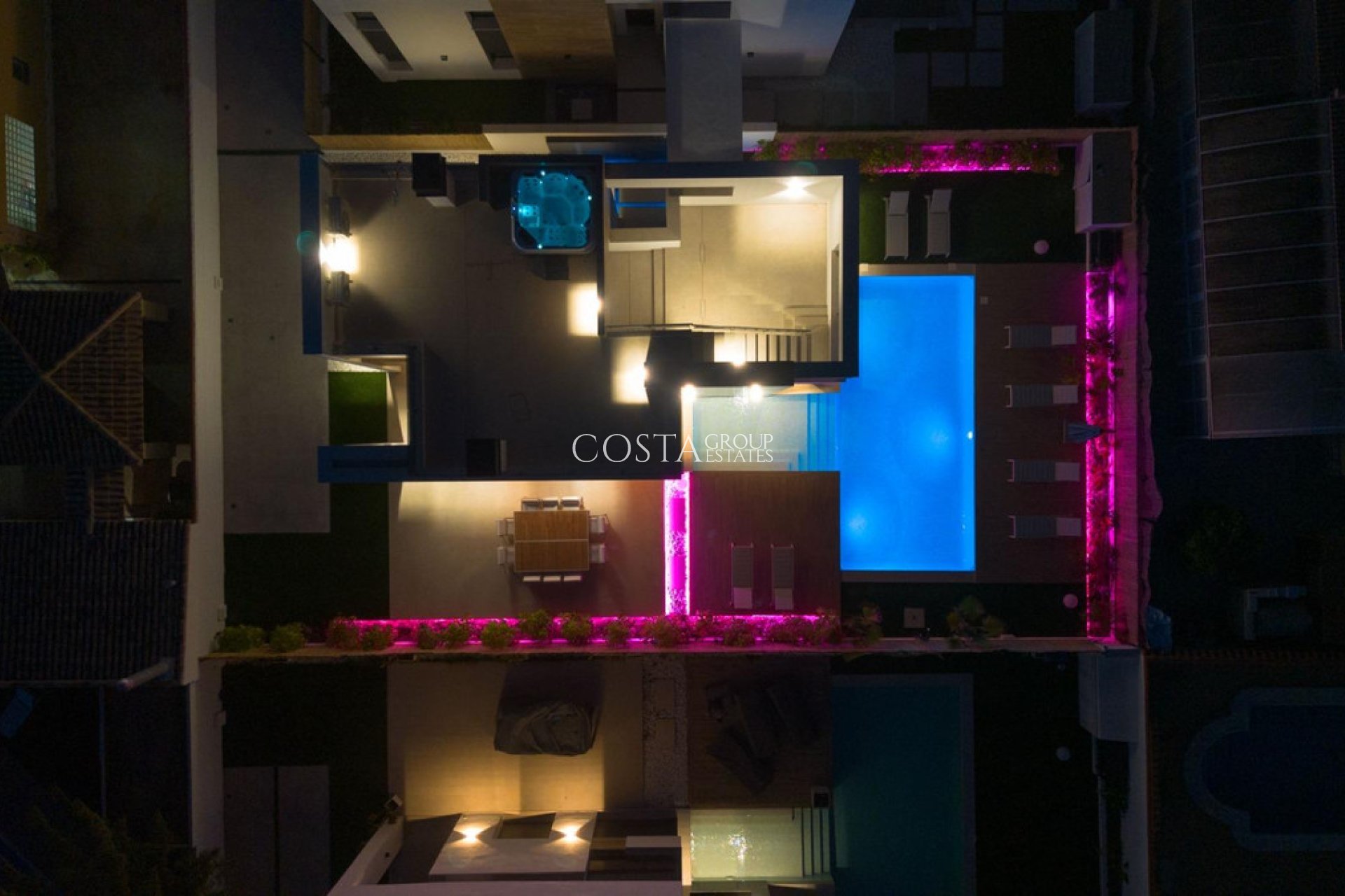 Wiederverkauf - Villa -
Torrevieja - Torrevieja Centro