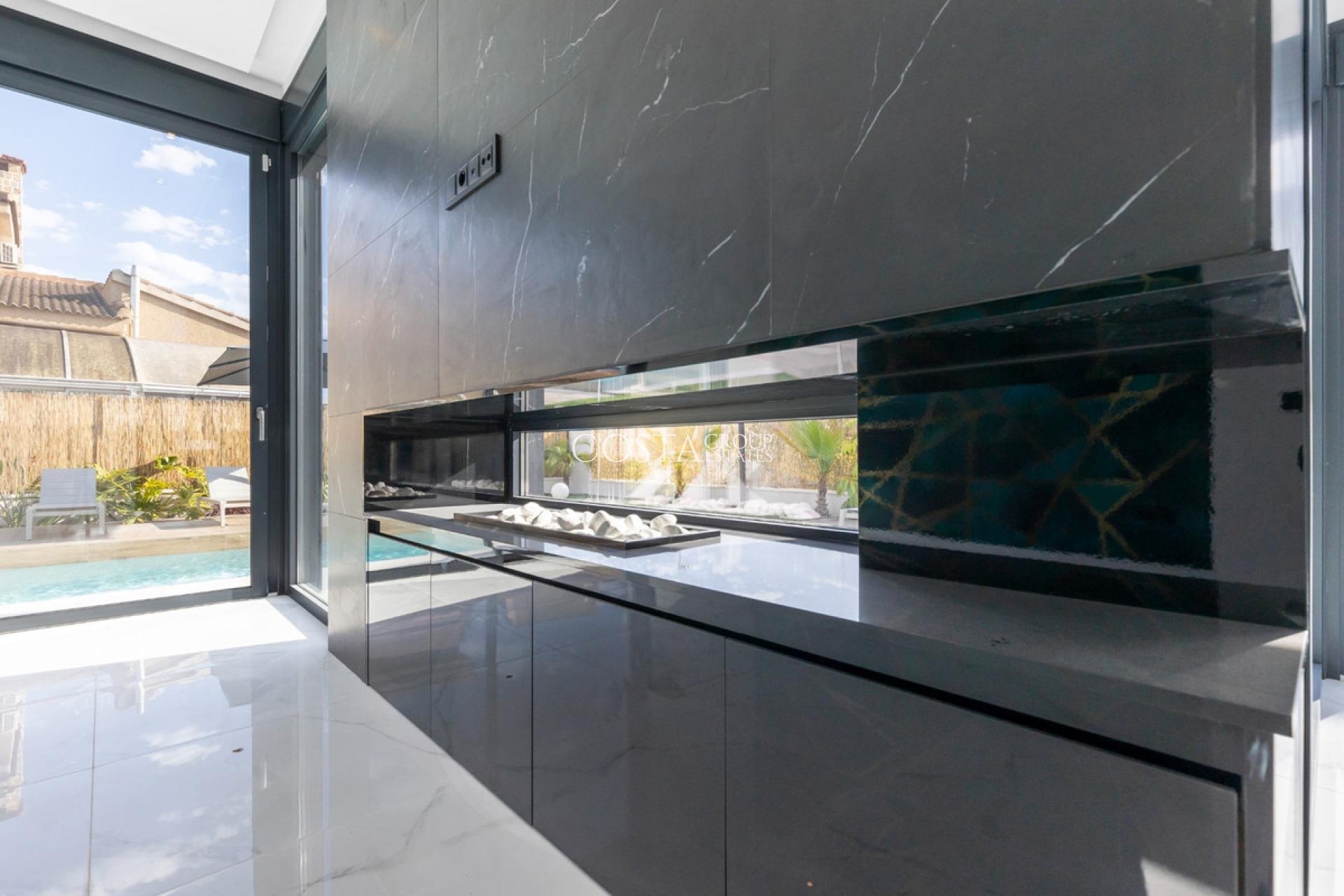 Wiederverkauf - Villa -
Torrevieja - Torrevieja Centro