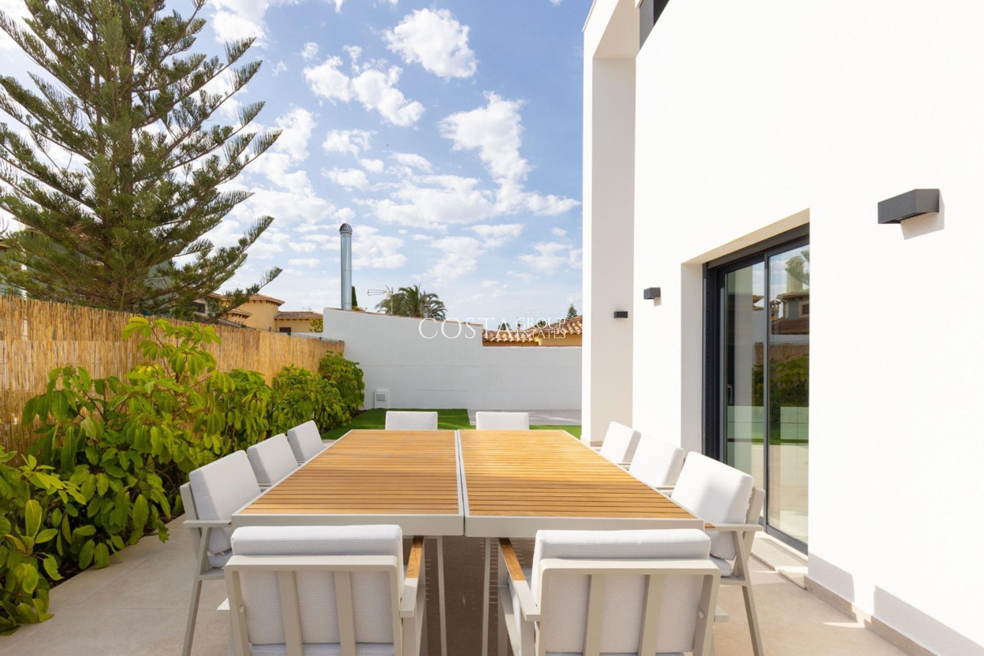 Wiederverkauf - Villa -
Torrevieja - Torrevieja Centro