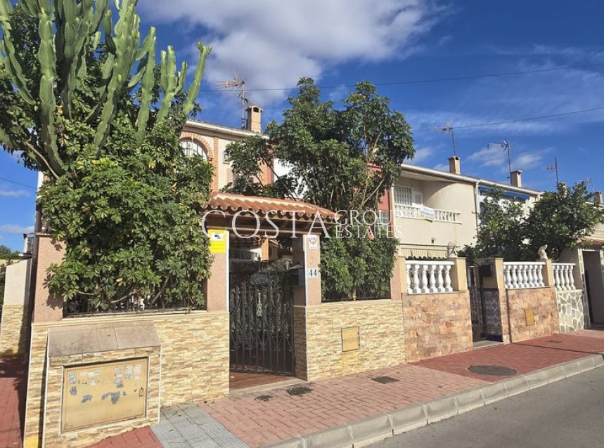 Wiederverkauf - Villa -
Torrevieja - Torrevieja Centro