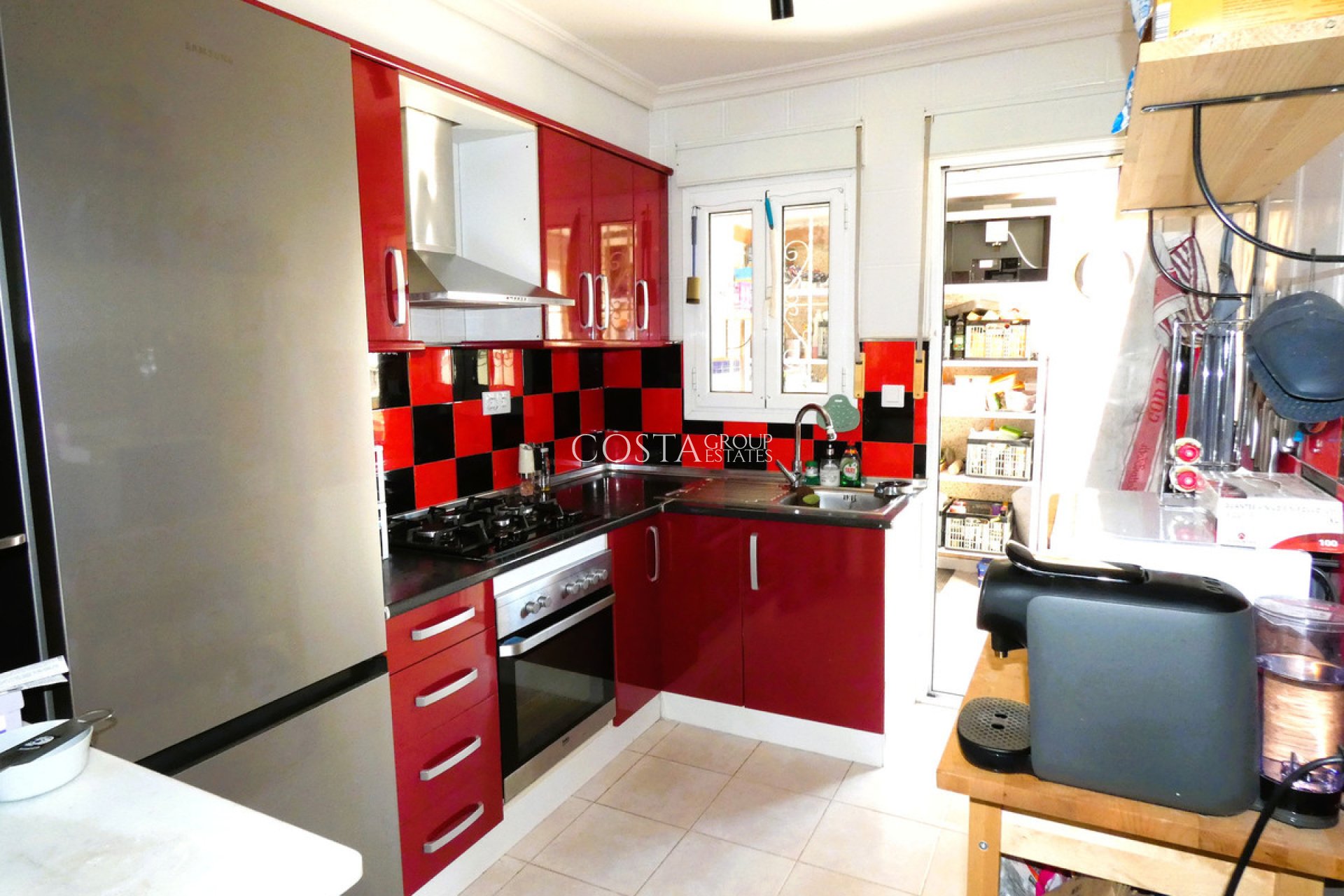 Wiederverkauf - Villa -
Torrevieja - Torrevieja Centro