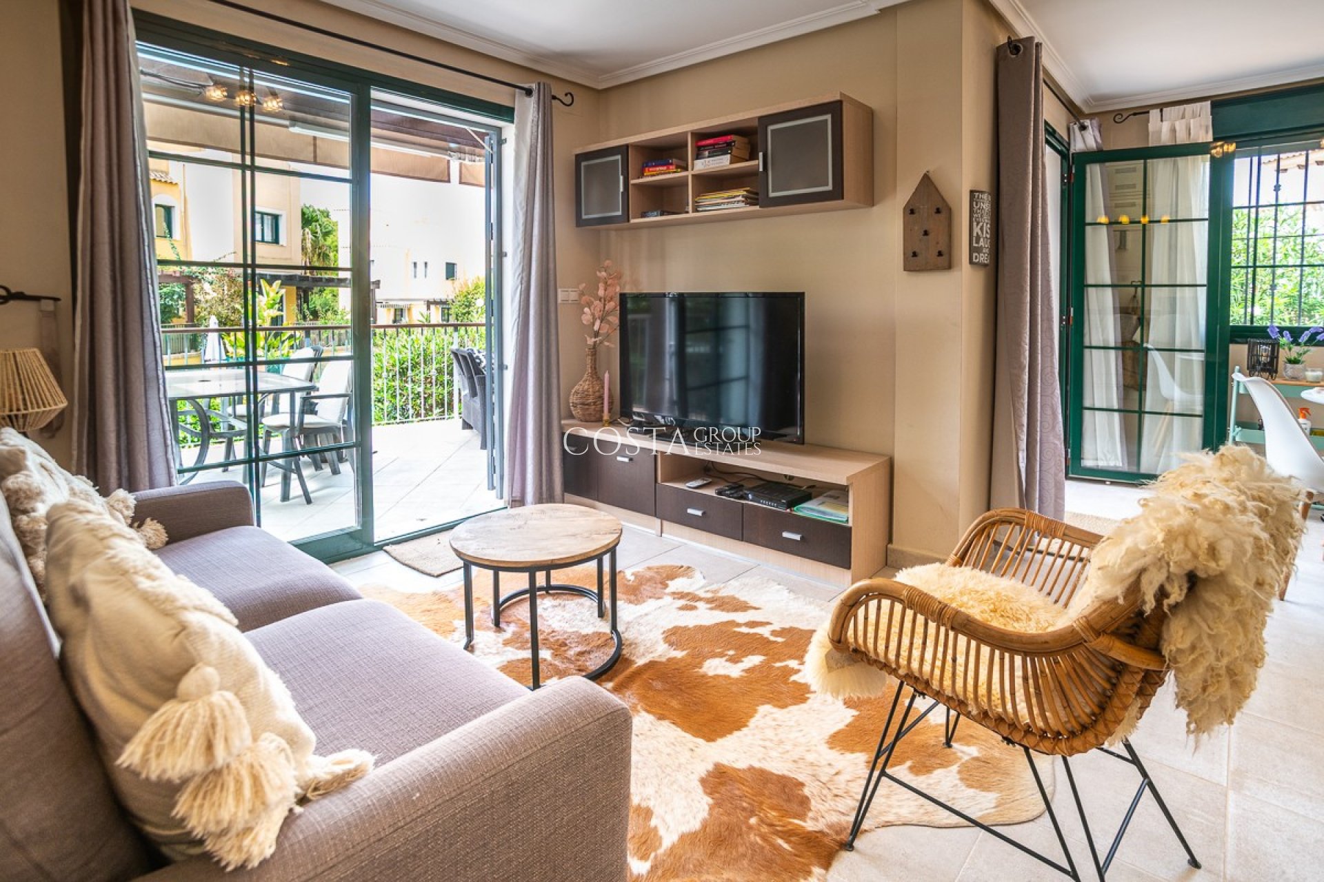 Wiederverkauf - Villa -
Torrevieja - Torrevieja Centro