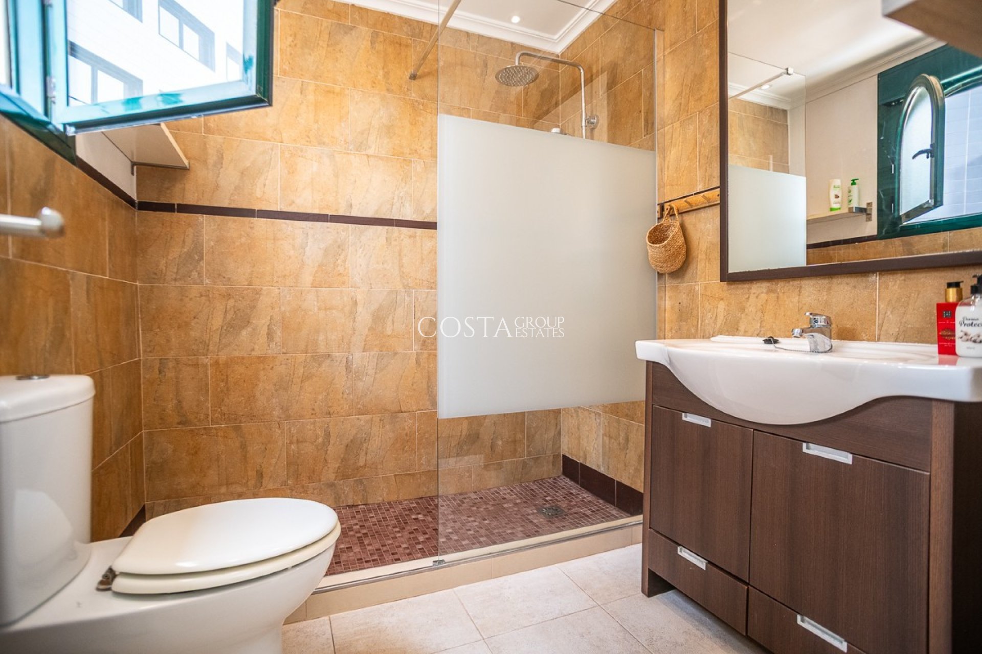 Wiederverkauf - Villa -
Torrevieja - Torrevieja Centro