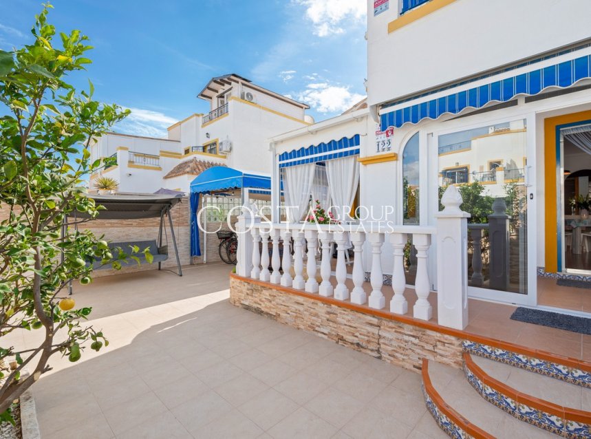 Wiederverkauf - Villa -
Torrevieja - Torrevieja Centro